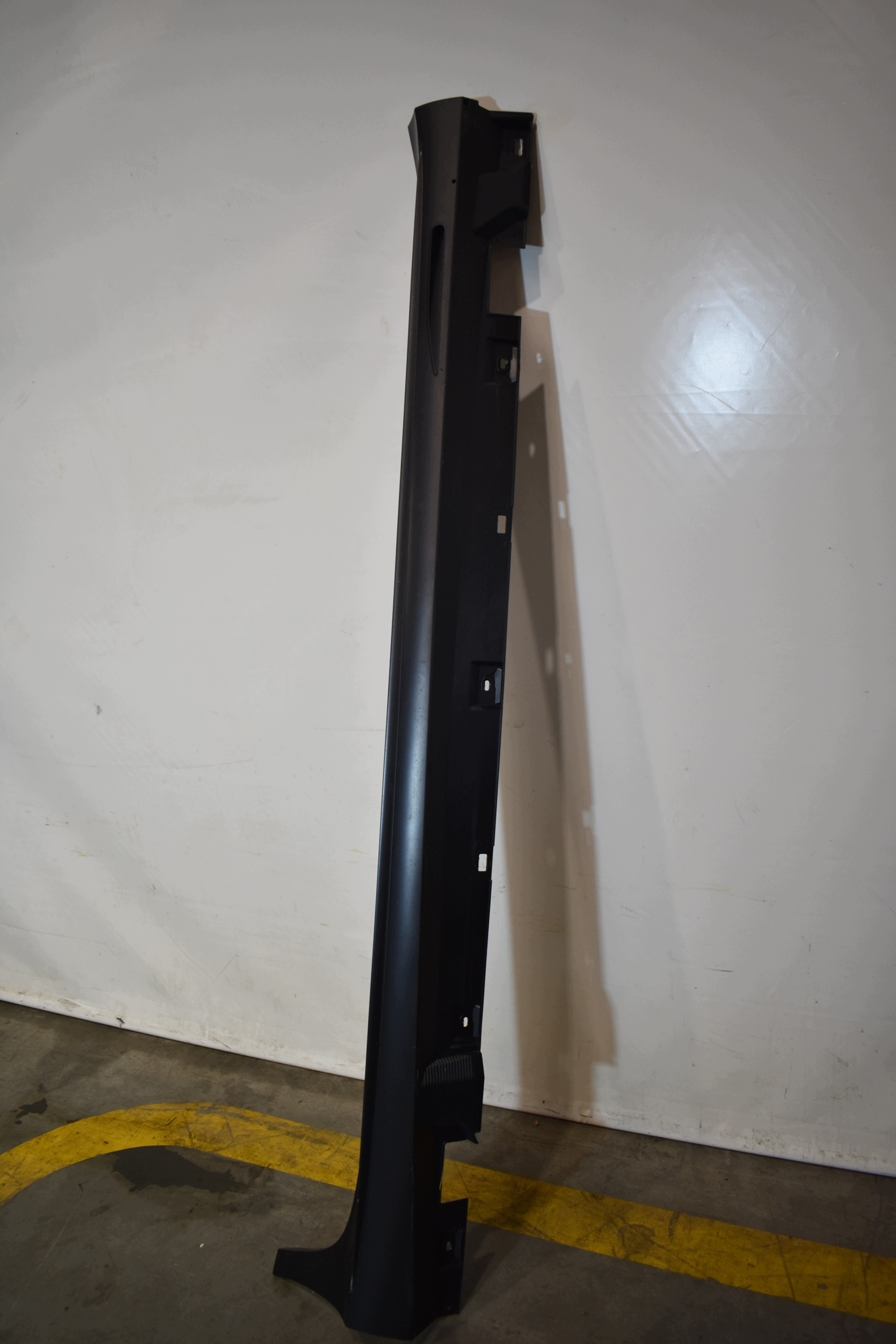 IDEALNA moulding threshold right MERCEDES X290 GT AMG 1