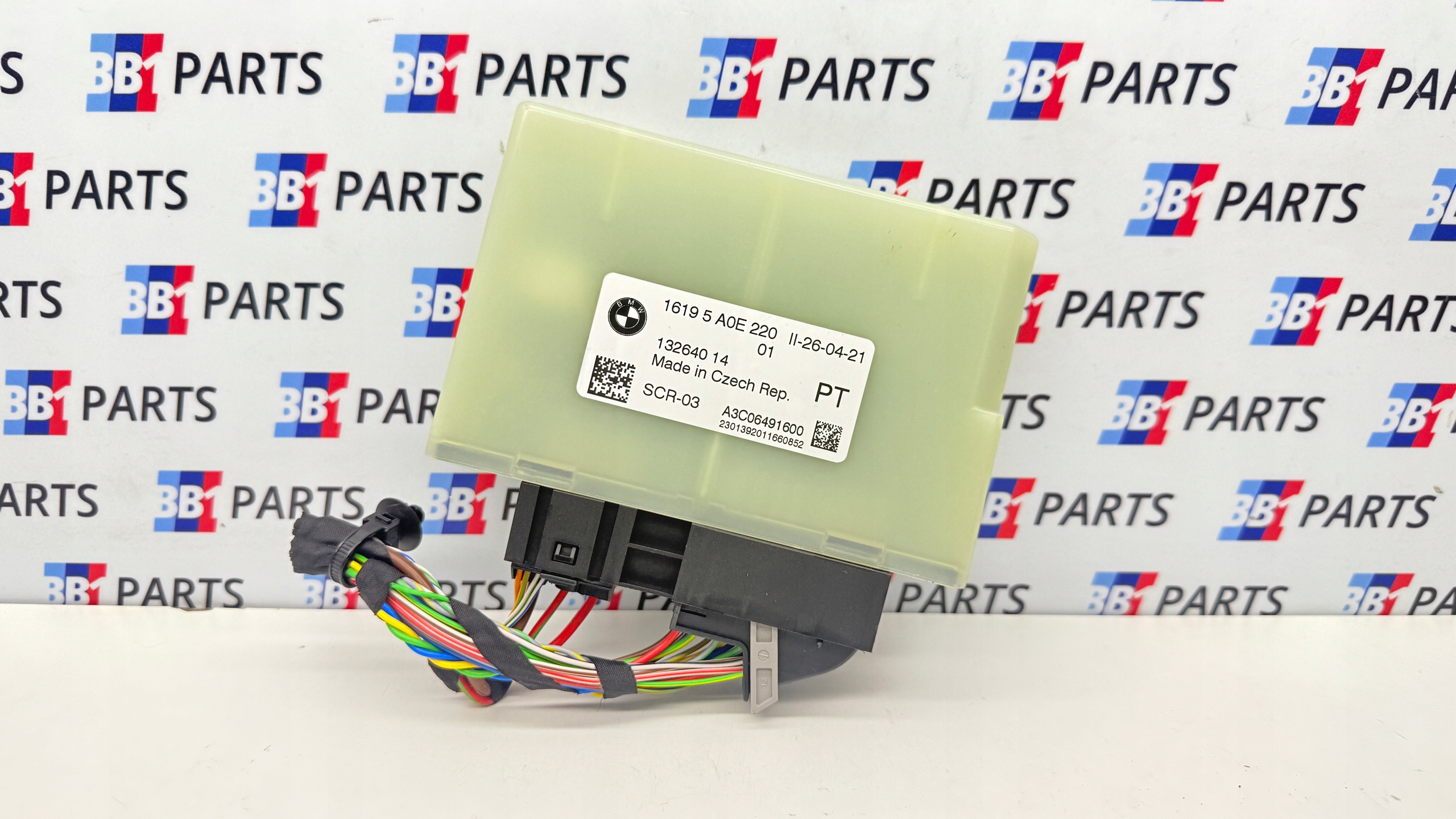 BMW G20 G21 G30 G31 module control unit SCR 5A0E220