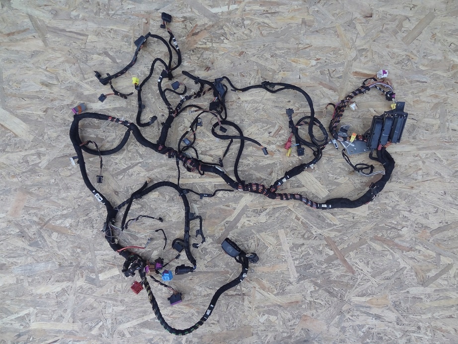 8K - Жгут проводов установка салона консоли AUDI A4 B8