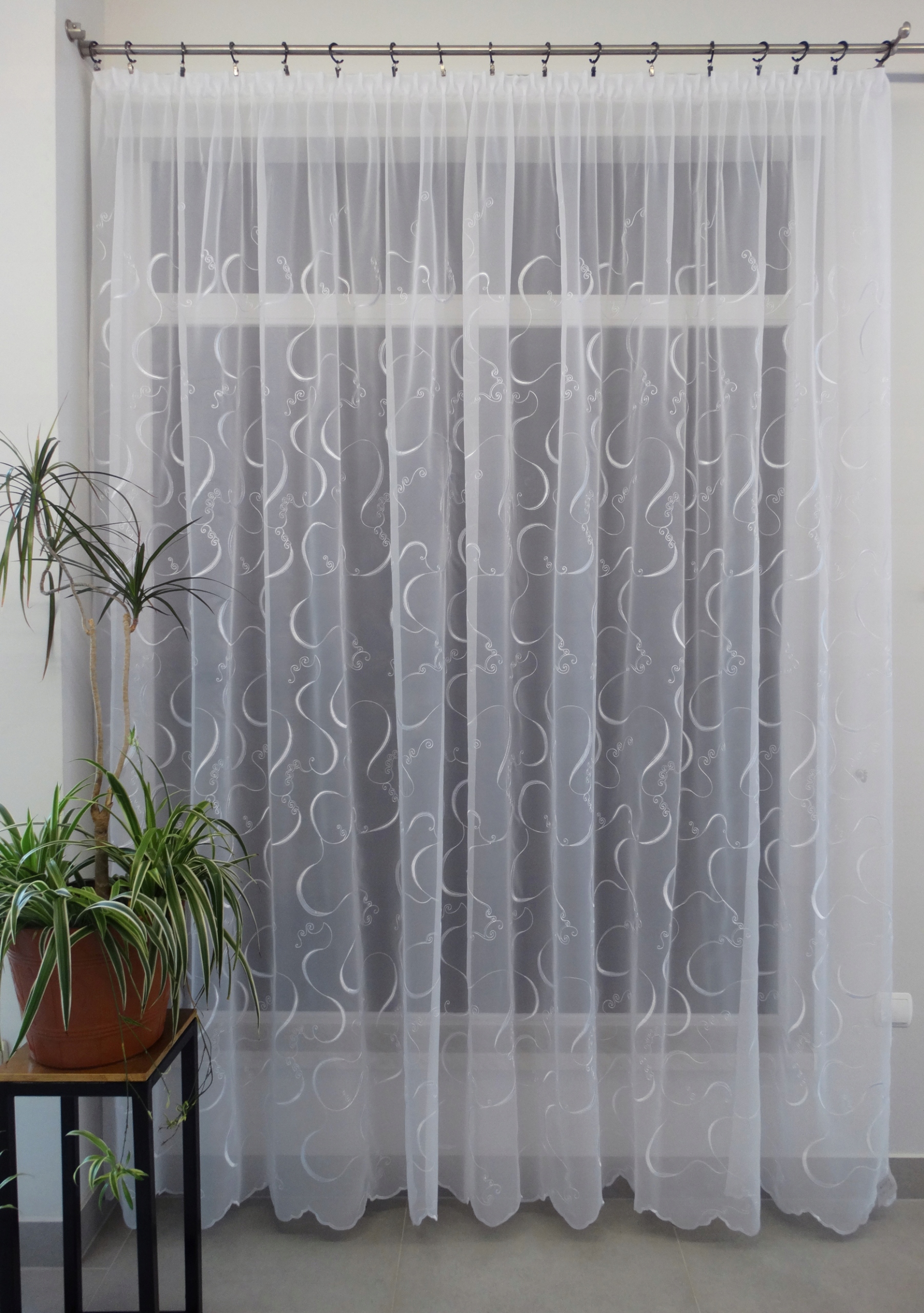 Mg záclona Licer Voál Bílá výšivka 300x180cm s polský páskou