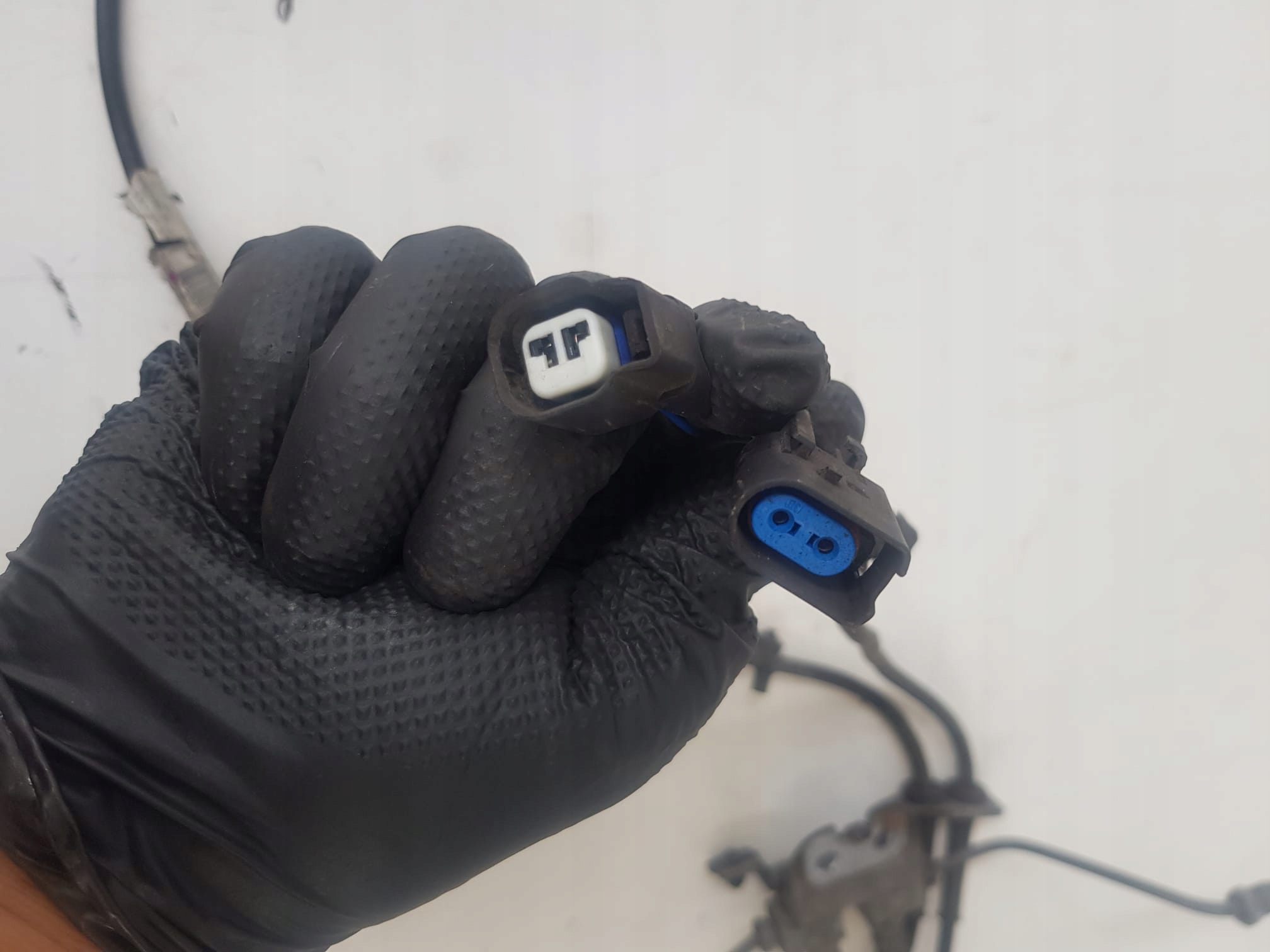 трубки газа тросы тормоза зад FORD TRANSIT MK8