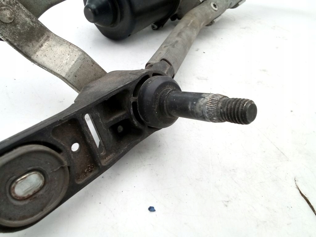 Renault Clio III 3 wiper mechanism front EU