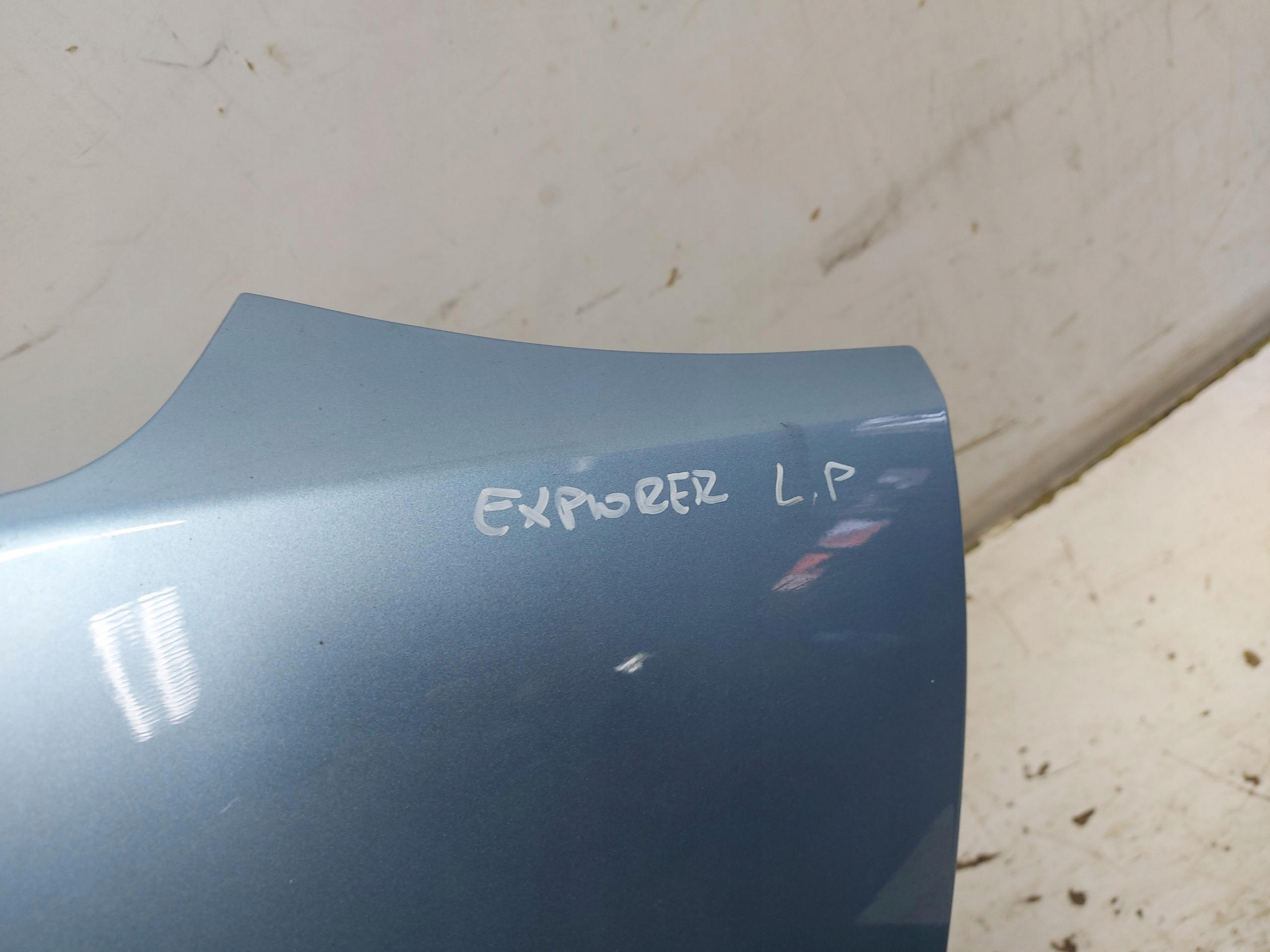 Ford Explorer VII R2KB, fender left front blue 4DMEWHA