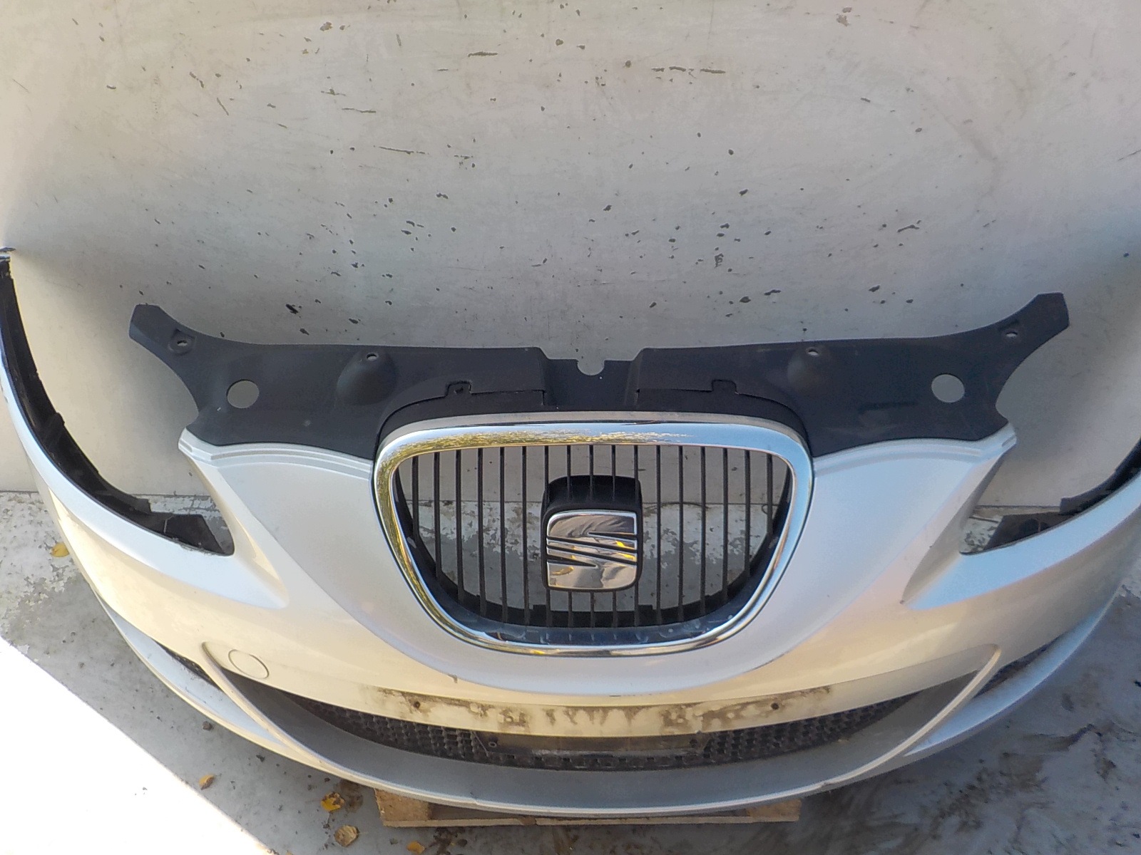 872 SEAT LEON II 2 bumper front front
