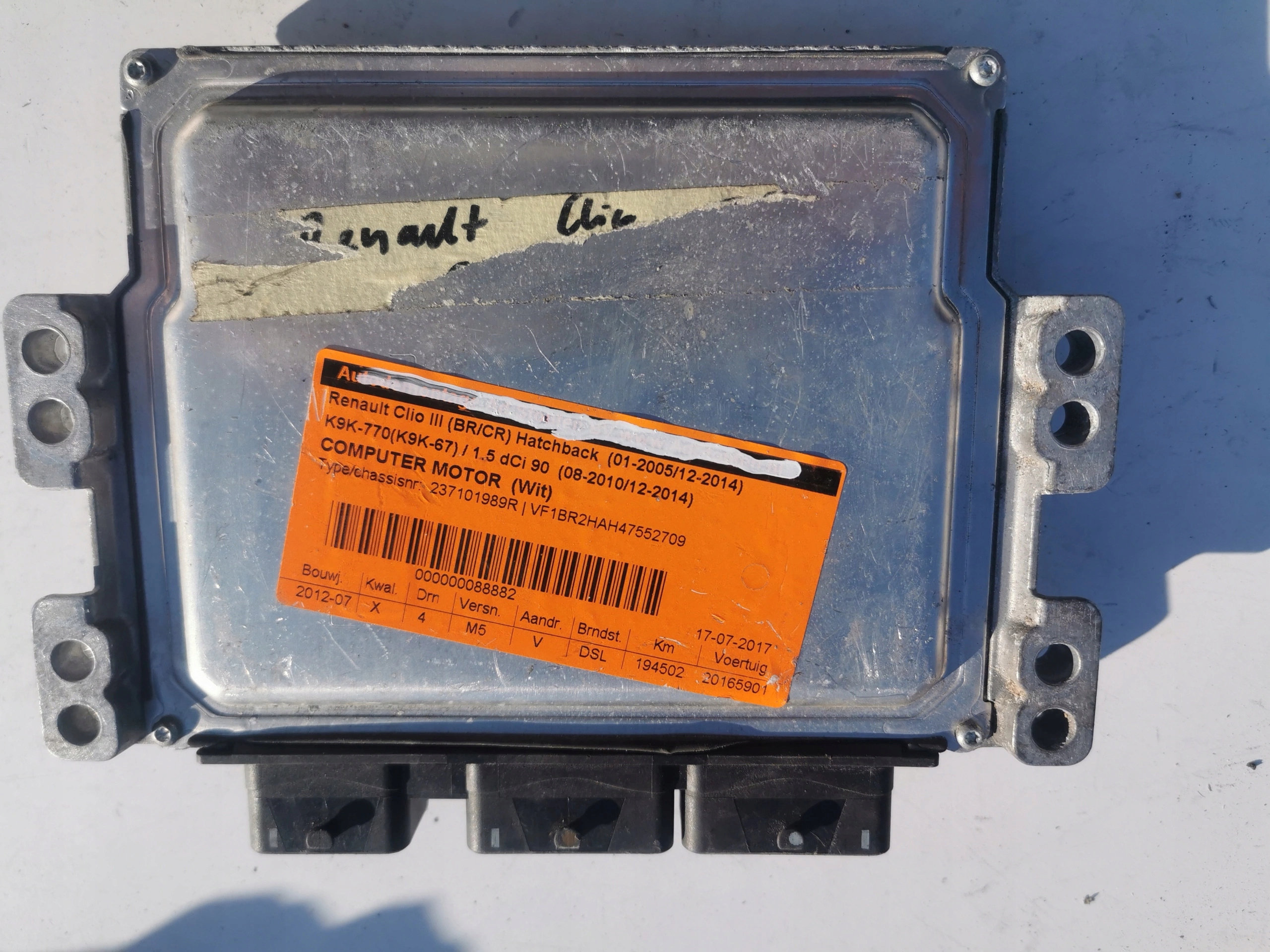 RENAULT CLIO 1.5DCI 28321424 237101989R computer E