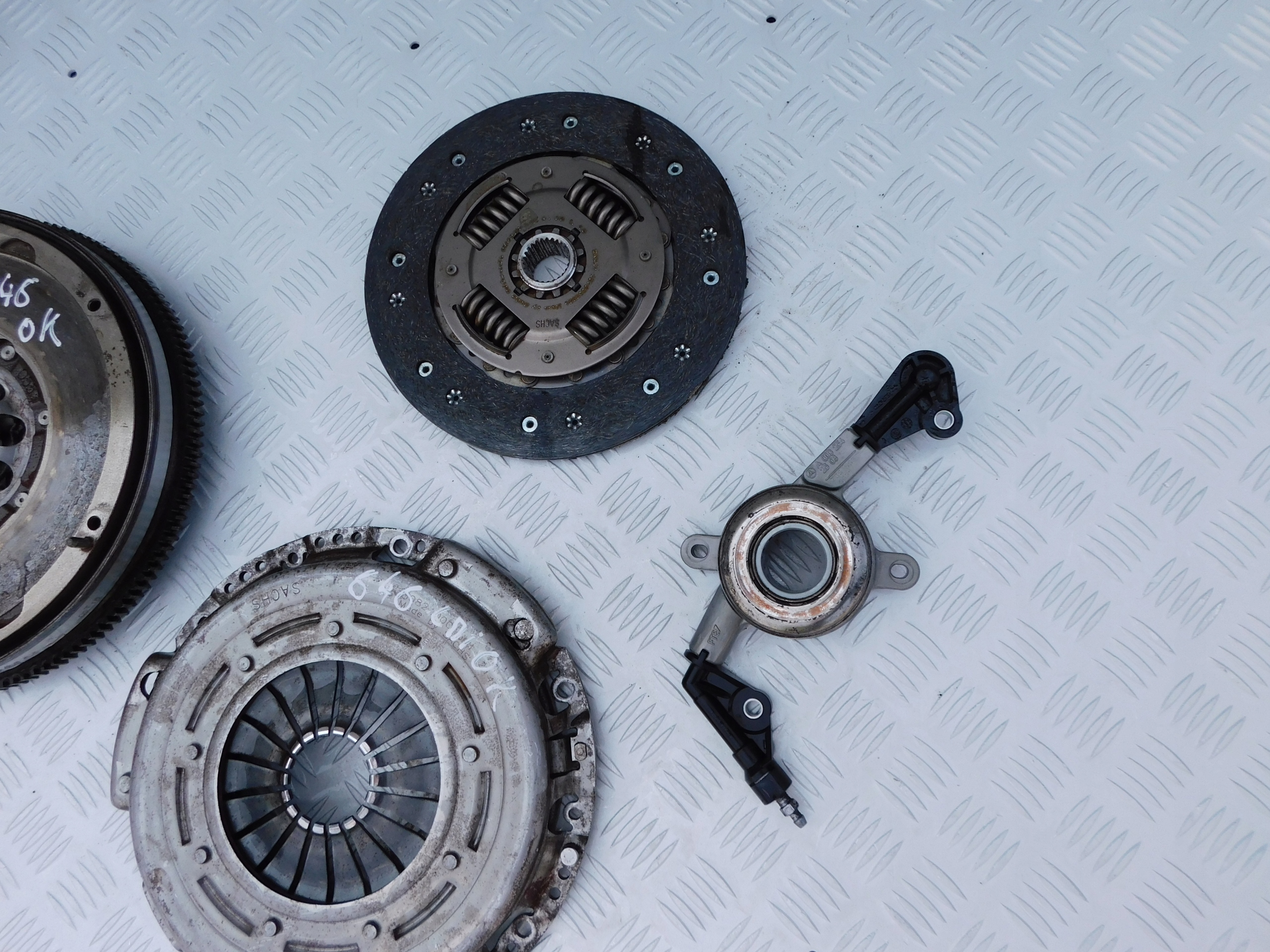 Sprinter 906 2.2 CDI 646 dwumas Disque de pression Complets Embrayage 06-09r OEM