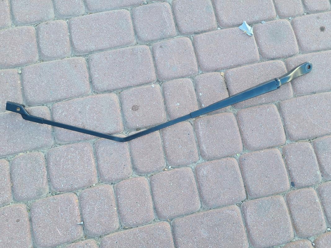 Важіль склоочисника Renault Captur II 288866468r