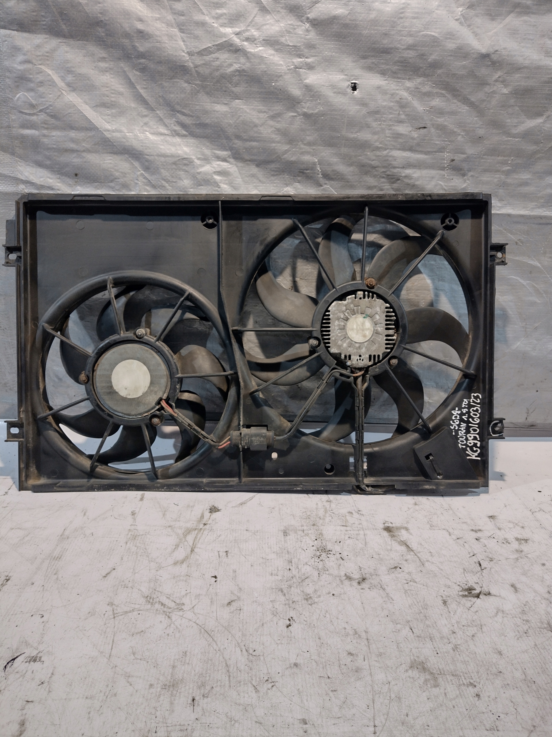 VENTOLI radiatore Volkswagen Touran e 1,9TDI
