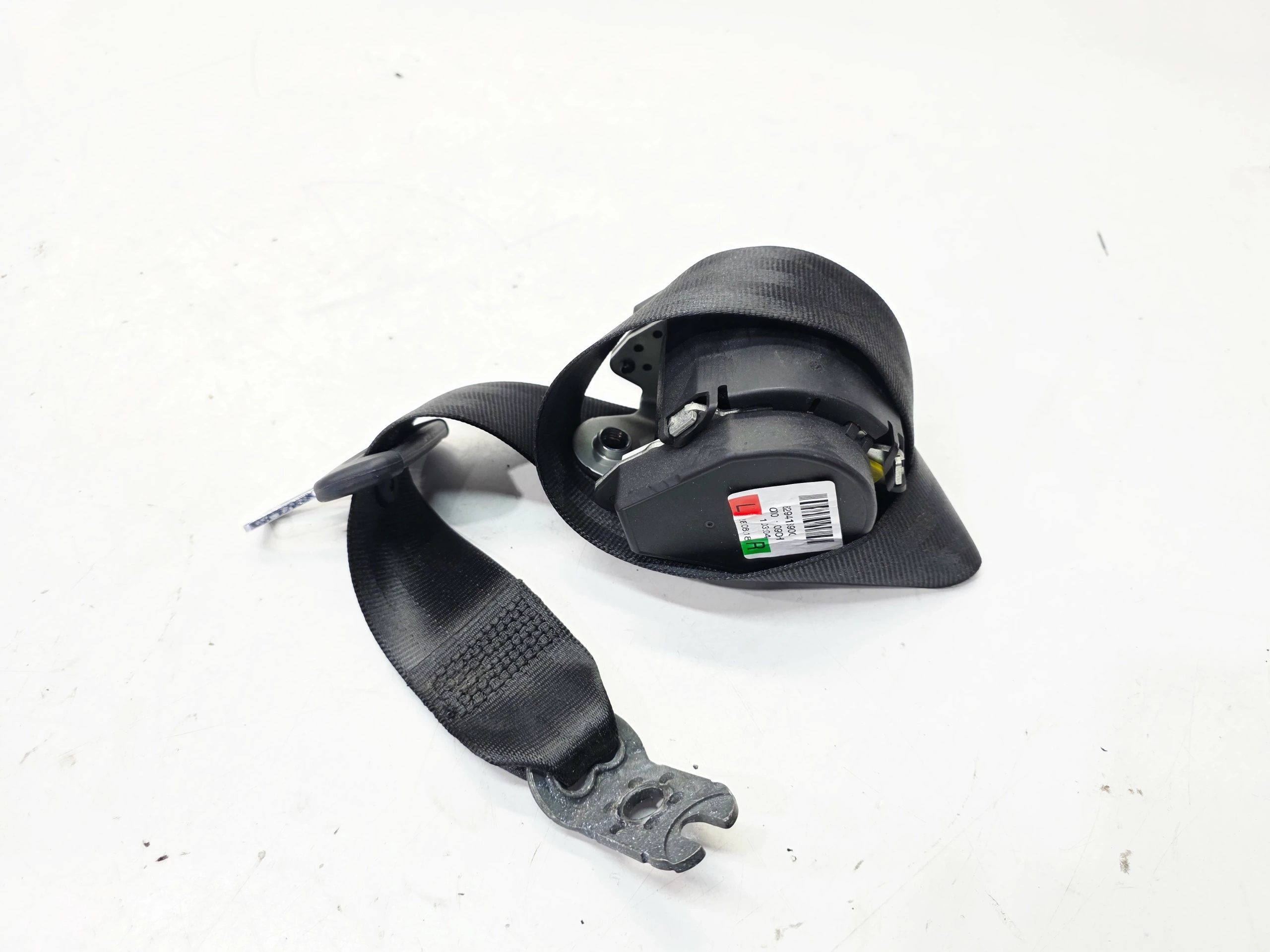 Gurten Sicherheits rechts oder links heck AUDI A3 8V Sedan LIFT 8V5857805B