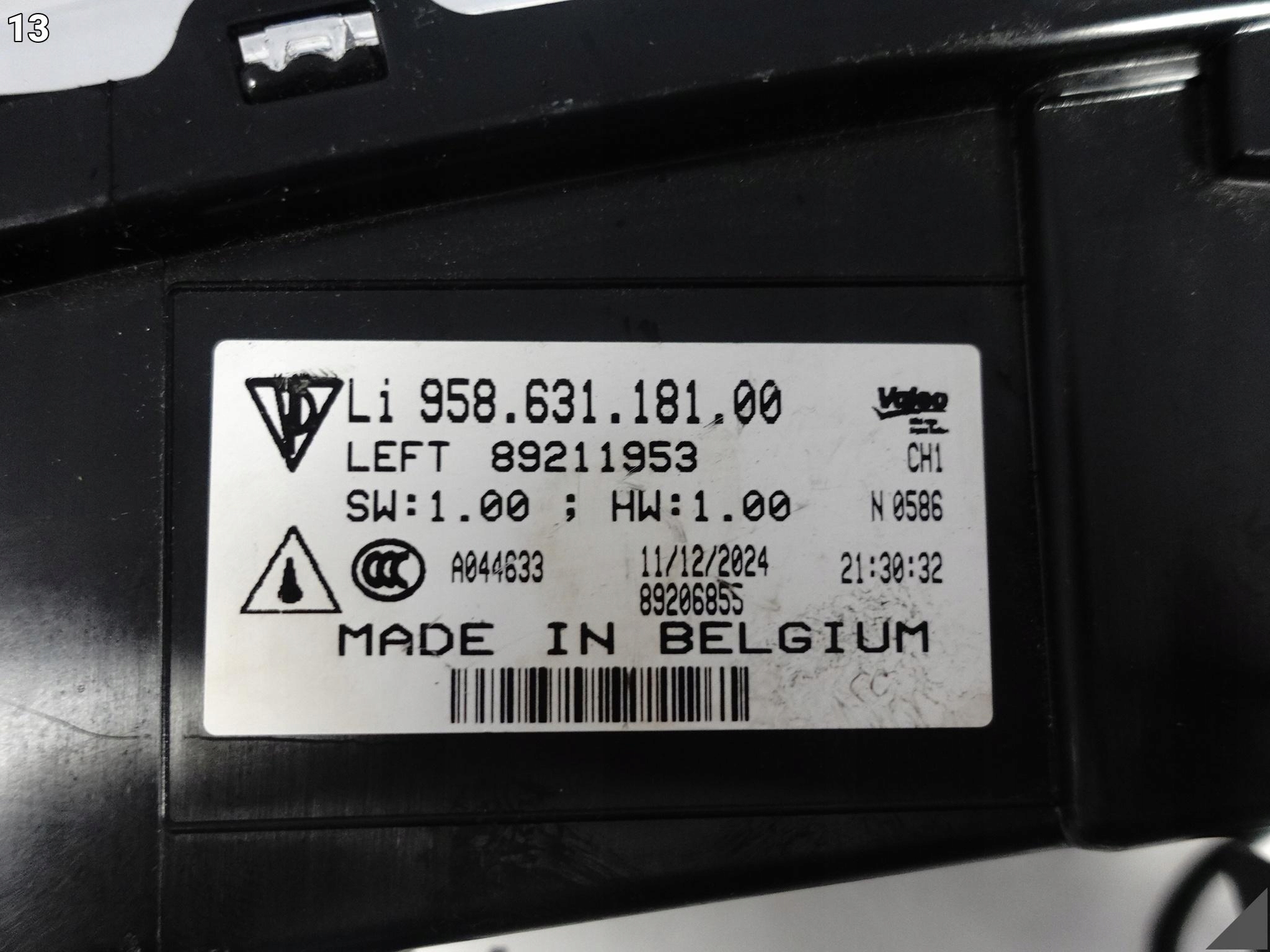 PORSCHE CAYENNE II 2 7P5 10-14 fog light LED DRL indicator right front