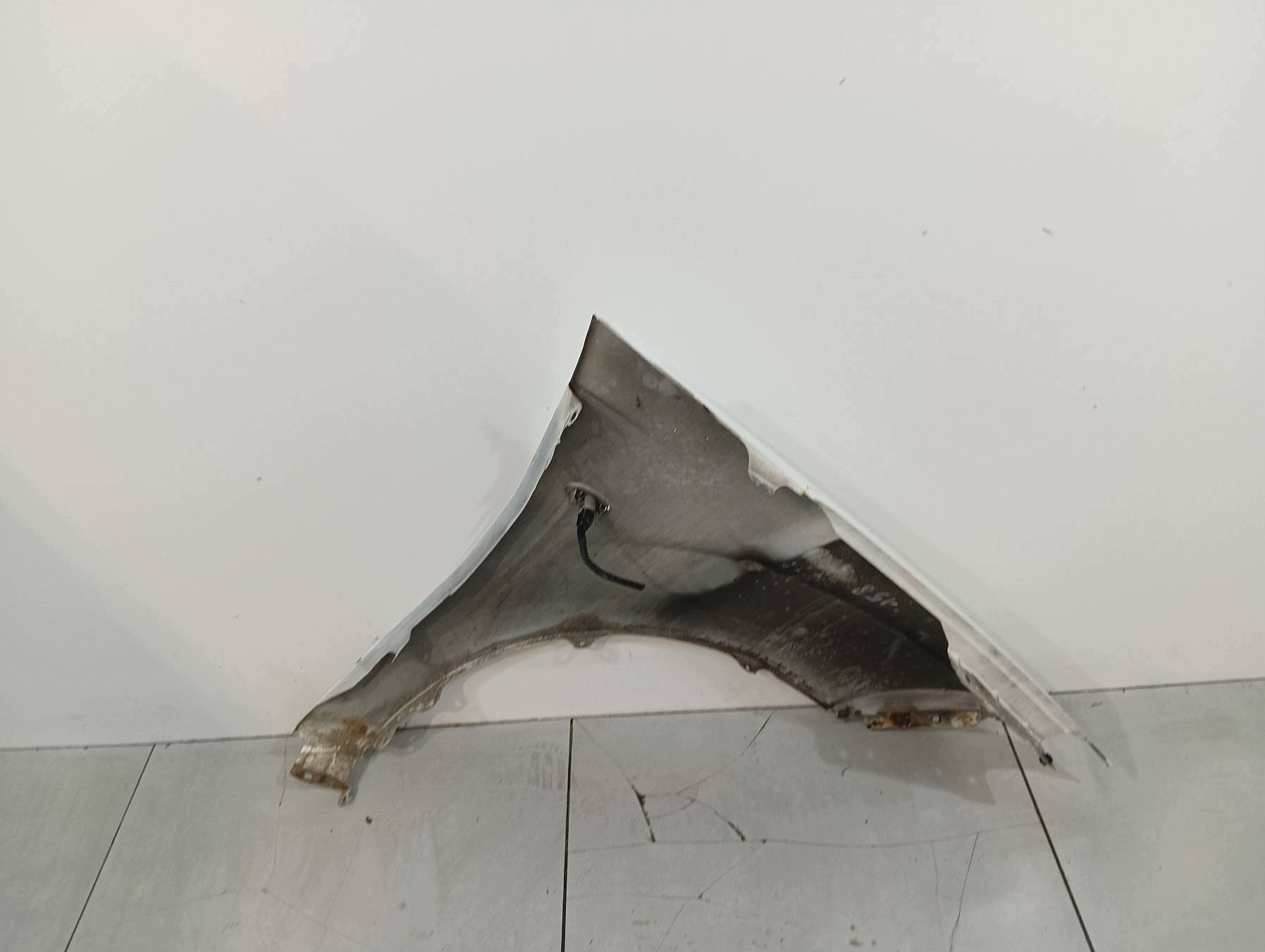 fender left front KCZ Peugeot 4007 and (2007-2012)