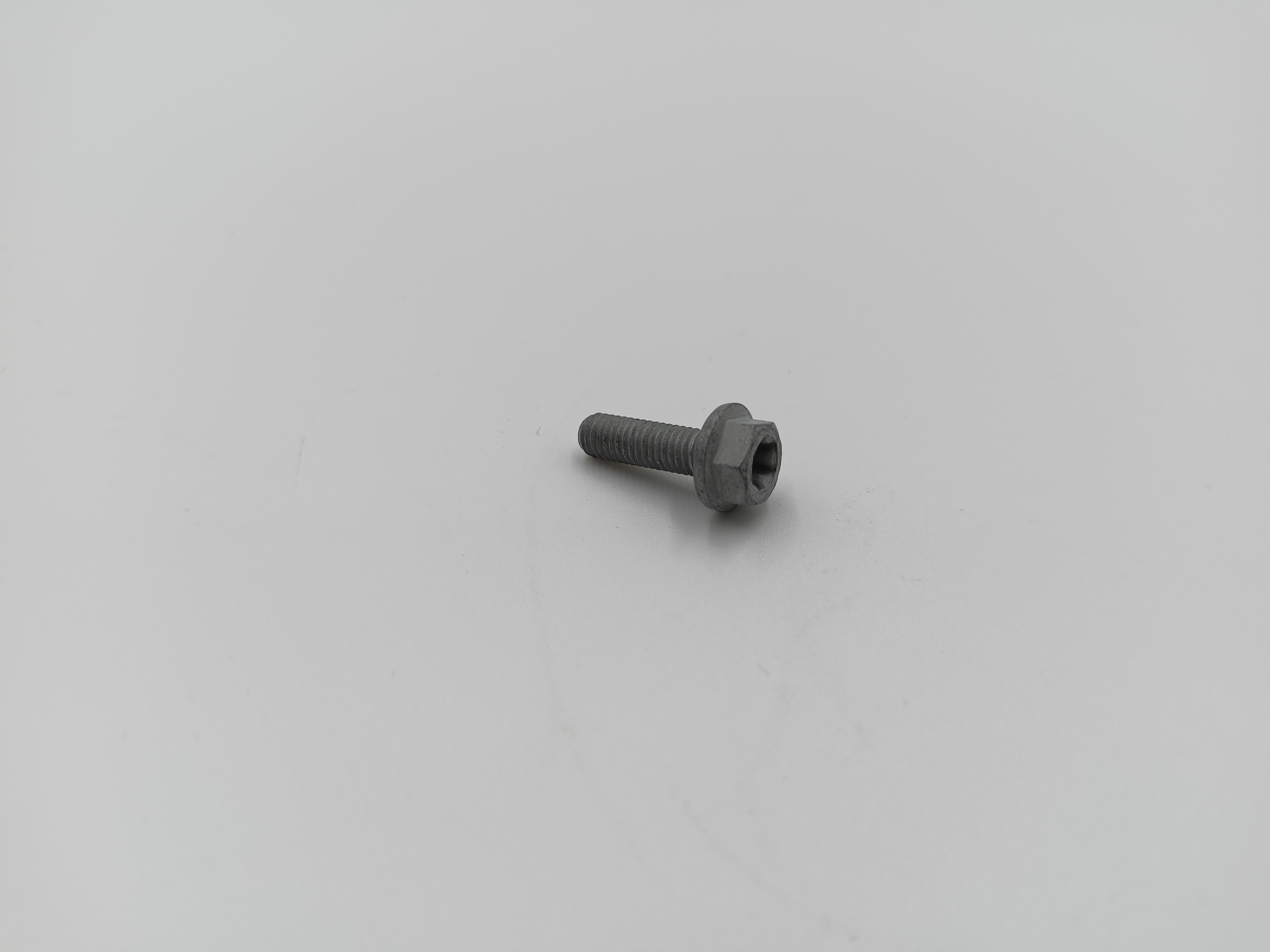 

Ktm Sx Hh Collar Screw Śruba 0025050166 M5X16 TX30