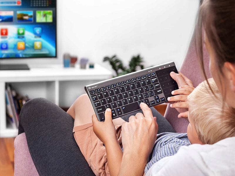 Klawiatura BEZPRZEWODOWA RF z TOUCHPAD-EM do SMART TV TABLET-aA SMARTFON-A Kod producenta TRAKLA46934