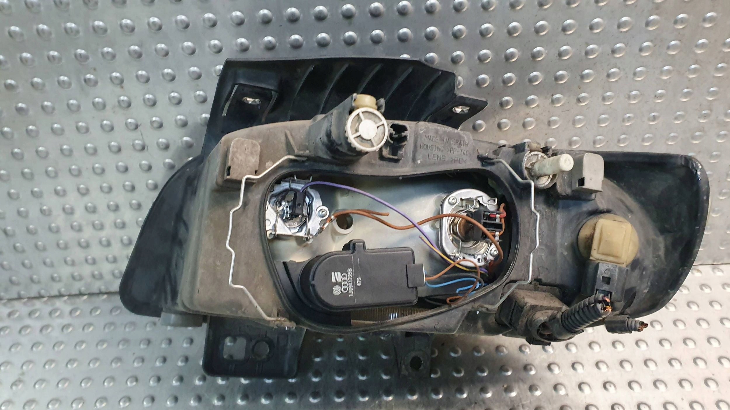 light front right SEAT IBIZA II LIFT 99