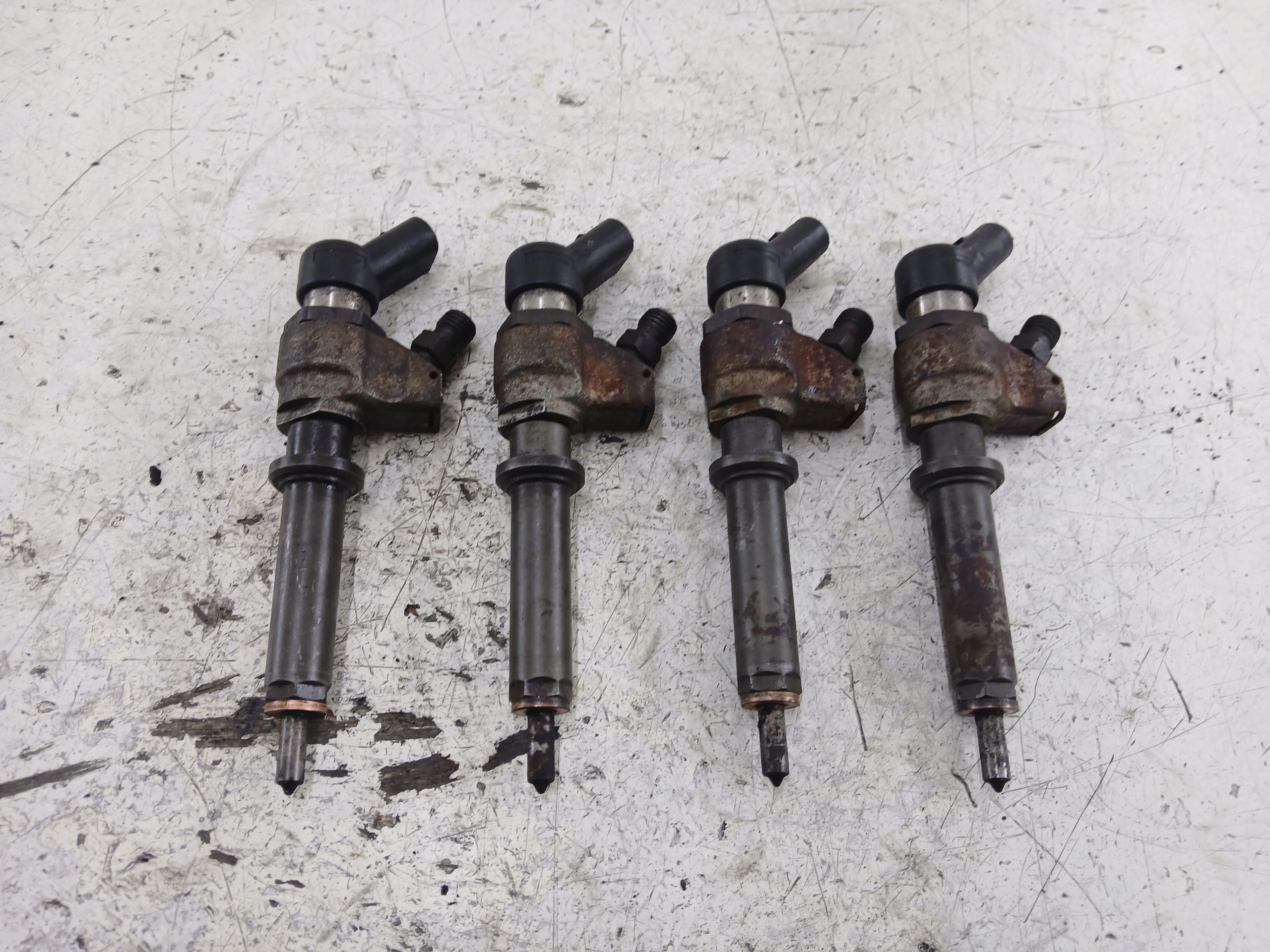 PEUGEOT 307 2.0 HDI injector 9636819380