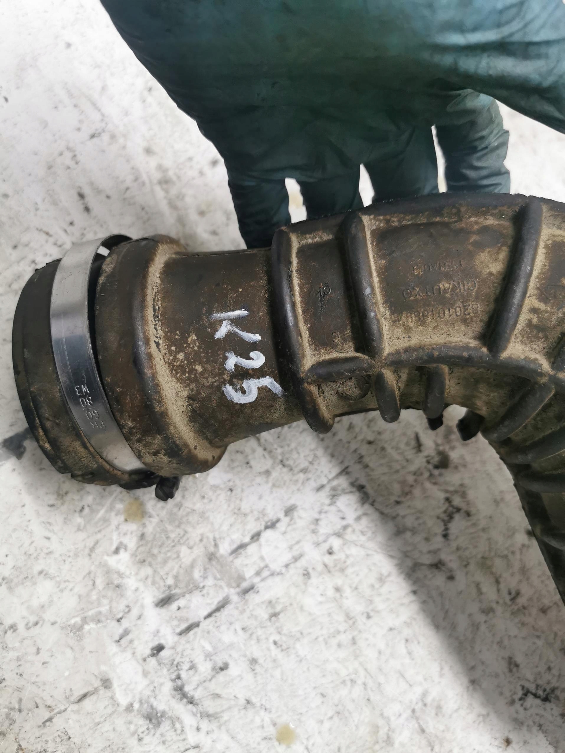 pipe air RENAULT TWINGO II 1.5DCI 8201018897