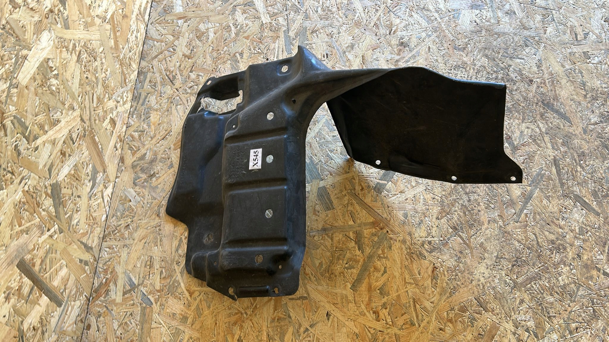 motor cover lower left left front TOYOTA AVENSIS VERSO 01-09