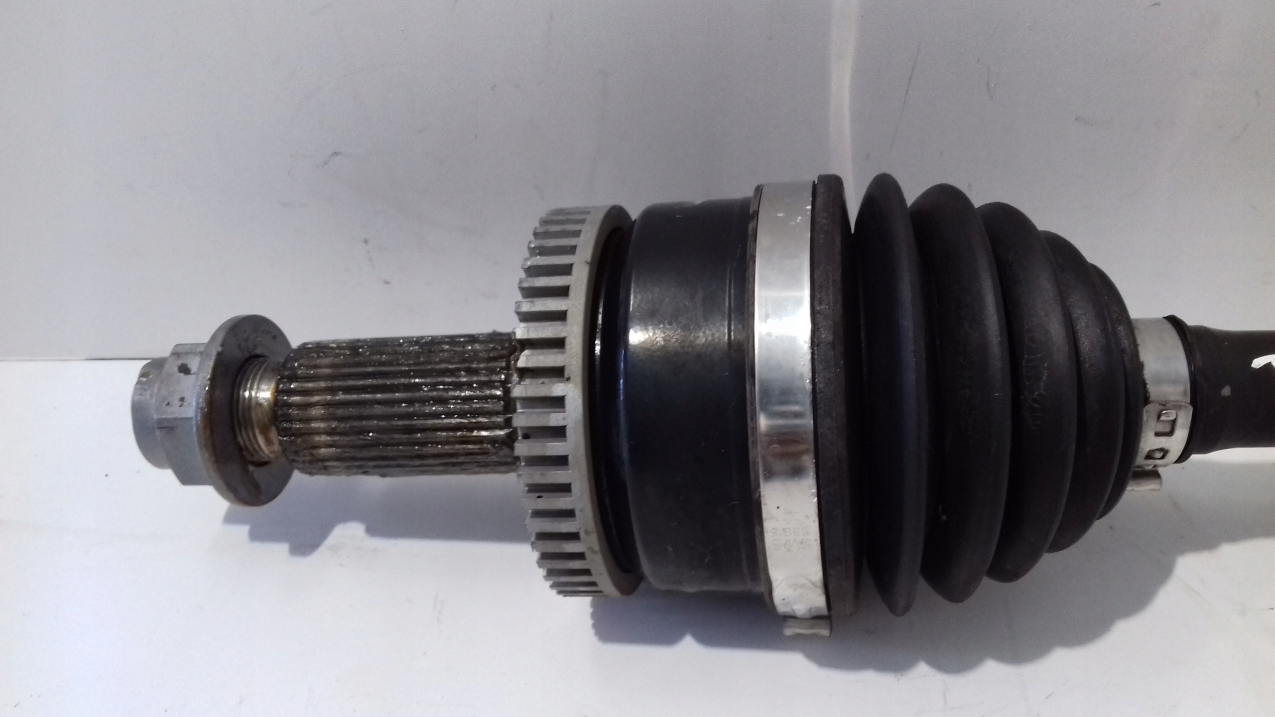 HYUNDAI TUCSON III TL semi-axis left front short.