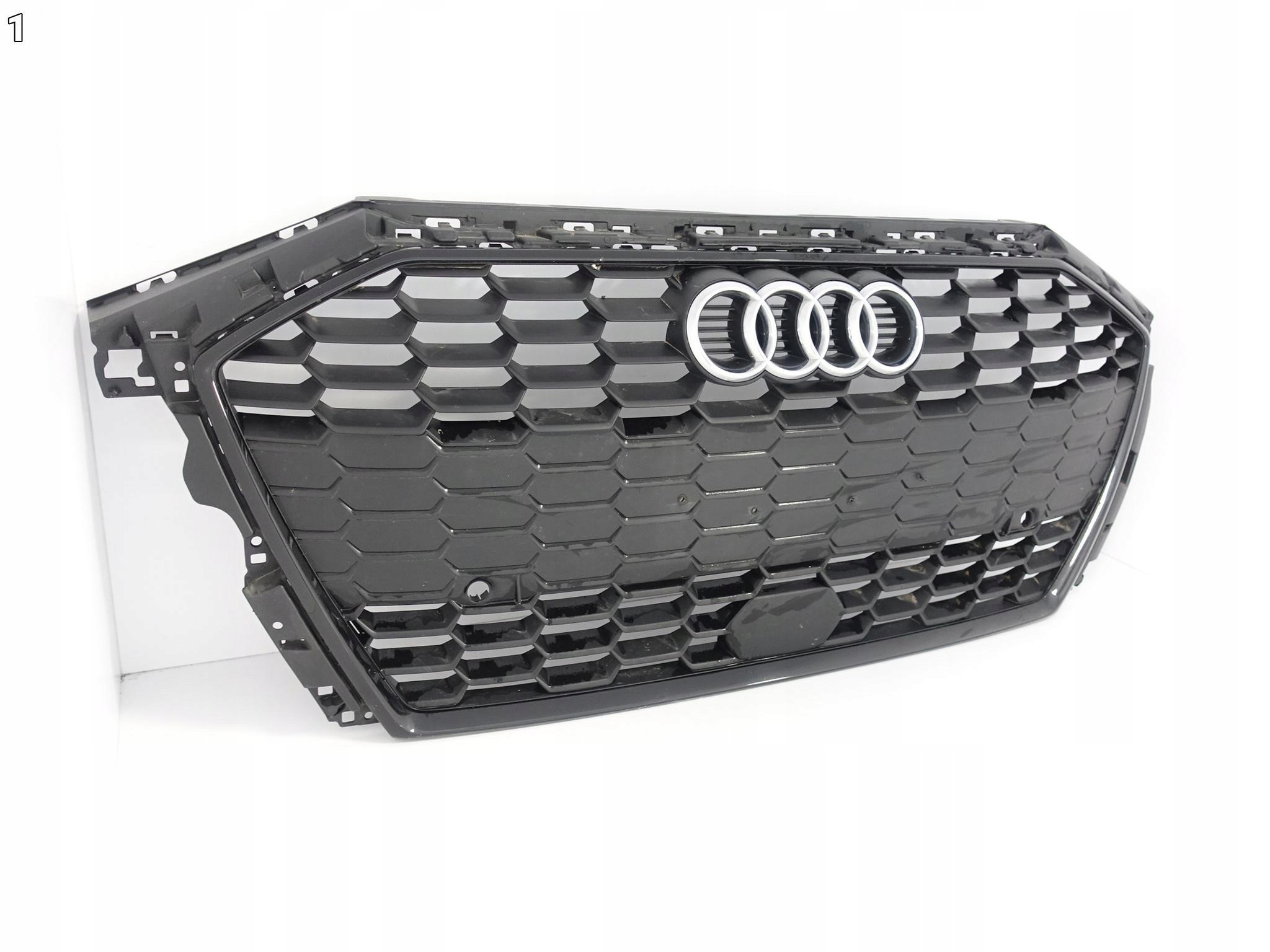 AUDI A3 8Y0 S-LINE 20- grill grille grid W bumper
