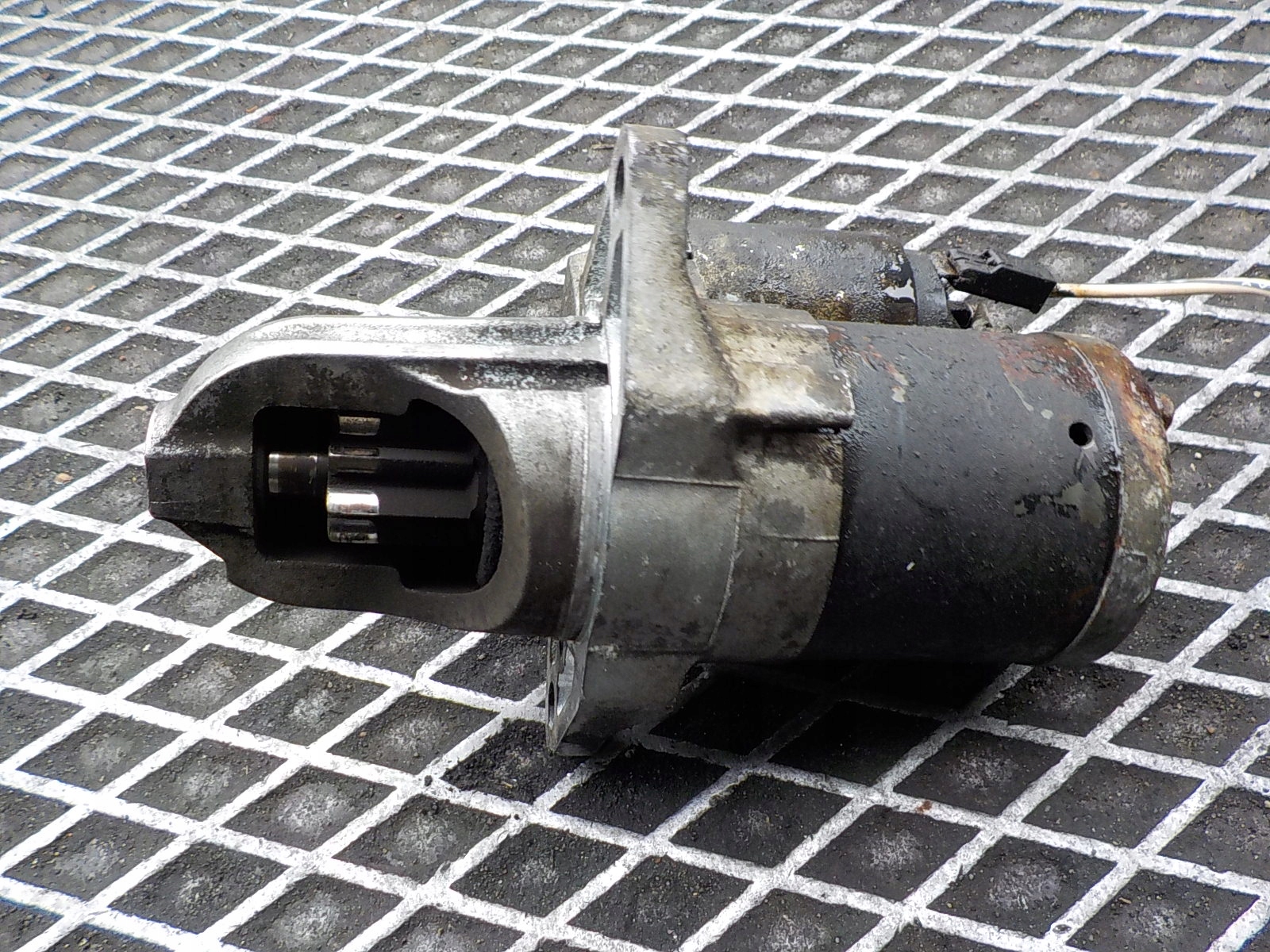 SUBARU IMPREZA III (GH) starter M000T30475