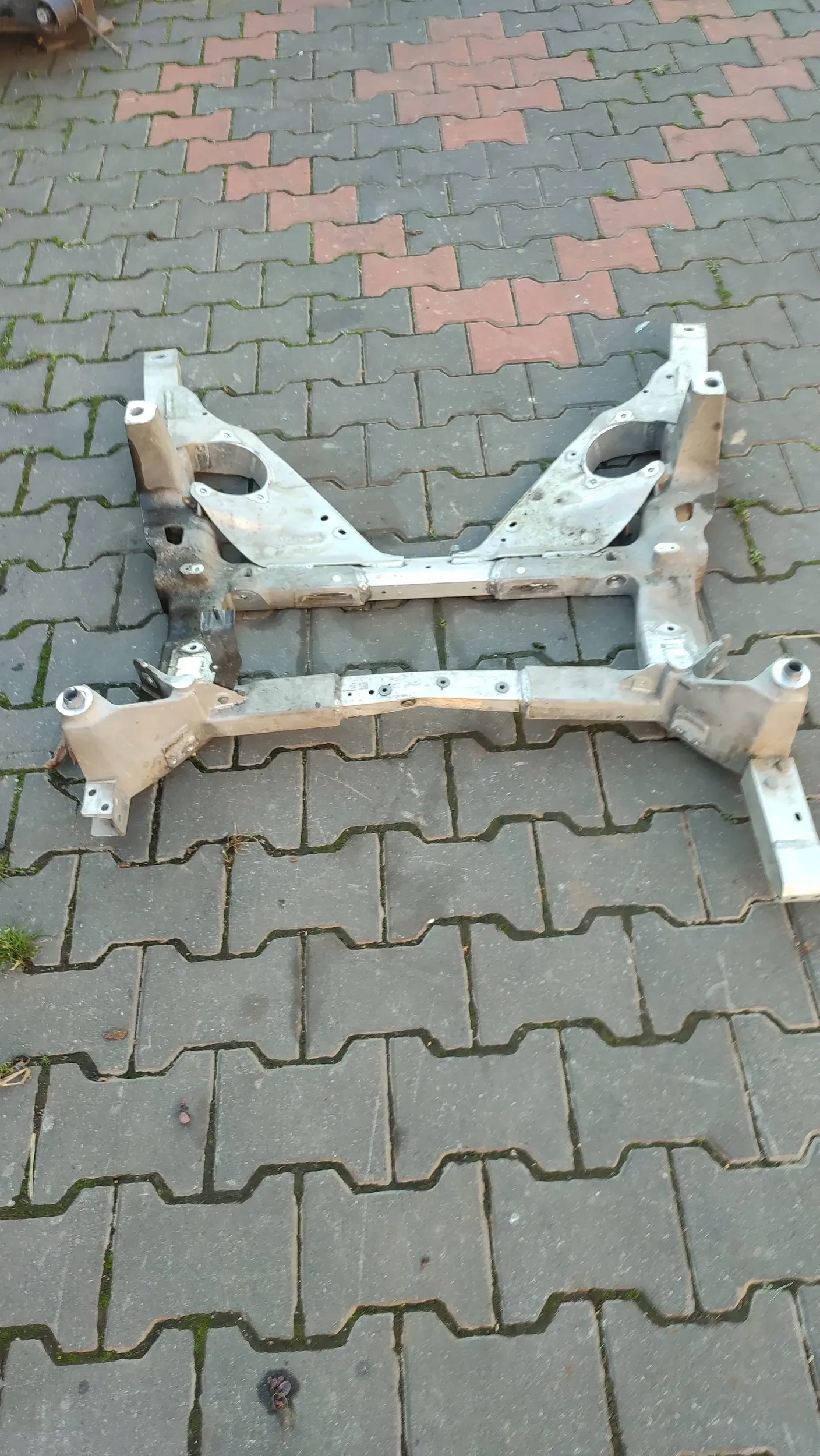 Alfa Romeo Stelvio 2021 subframe axle beam front