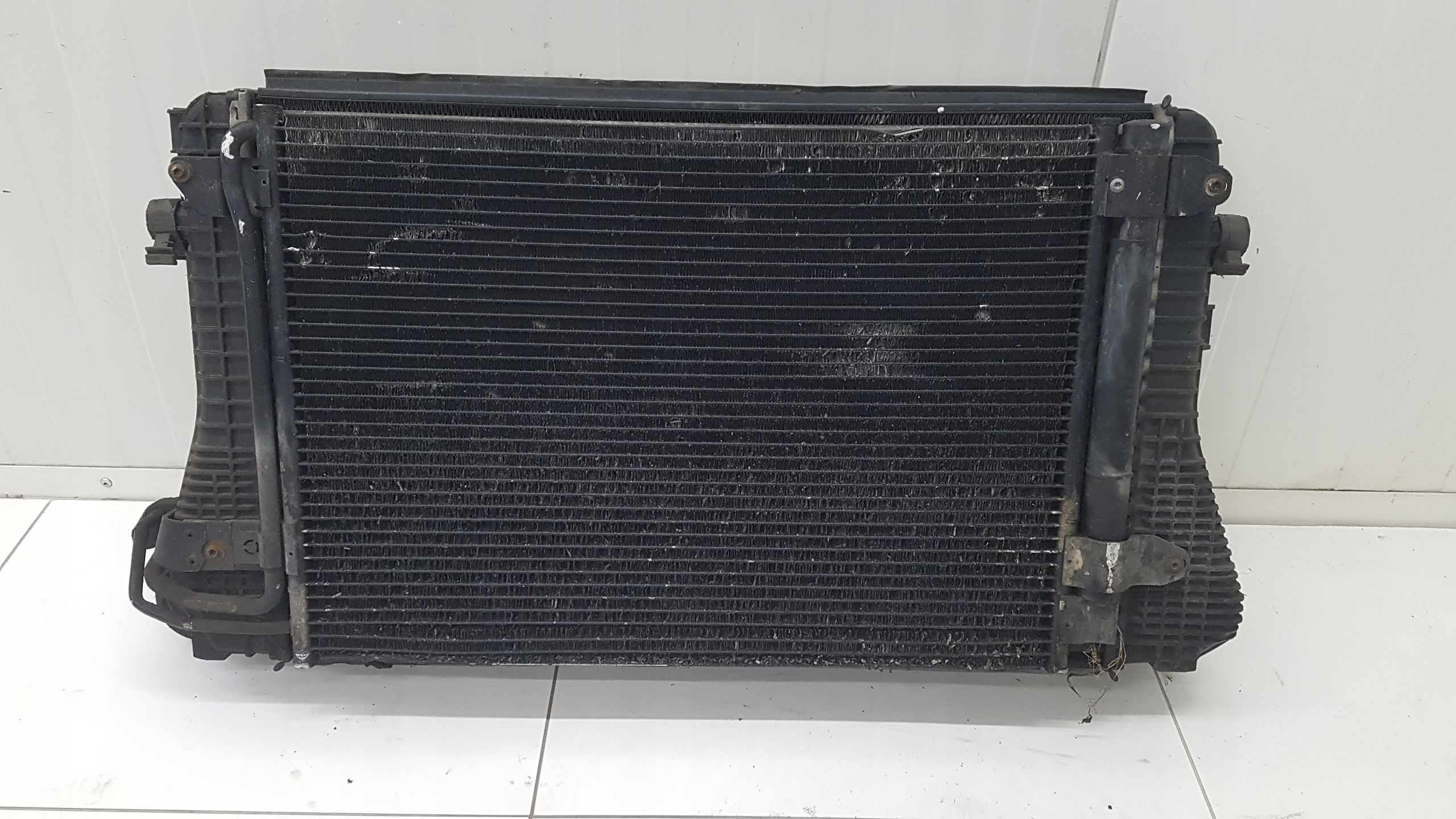 KOMPLET Radiateur SKODA OCTAVIA 2 1K0121253AA