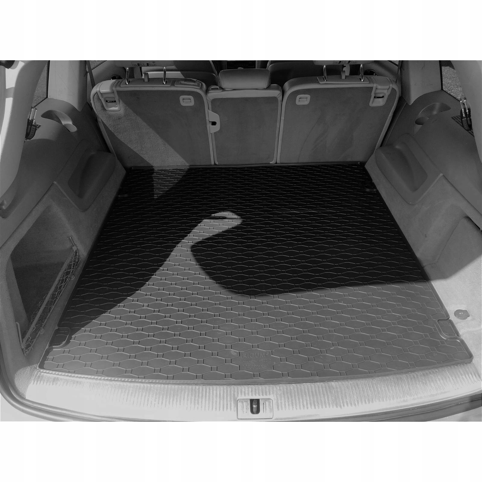 Zestaw dywaników do AUDI Q7 5 miejsc od 2007 do 2015 Kolor czarny