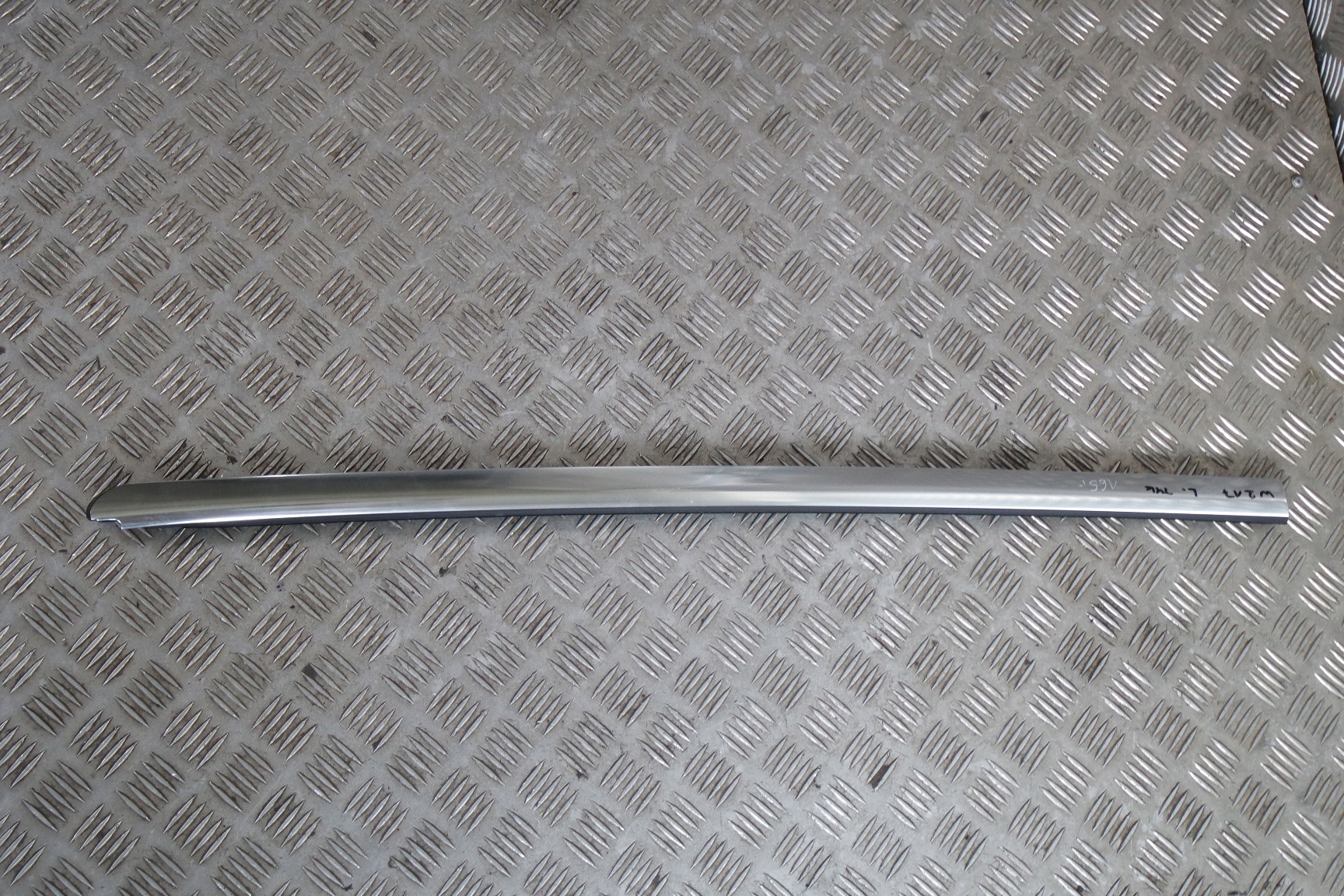 Левая планка стекла задняя MERCEDES W217 S