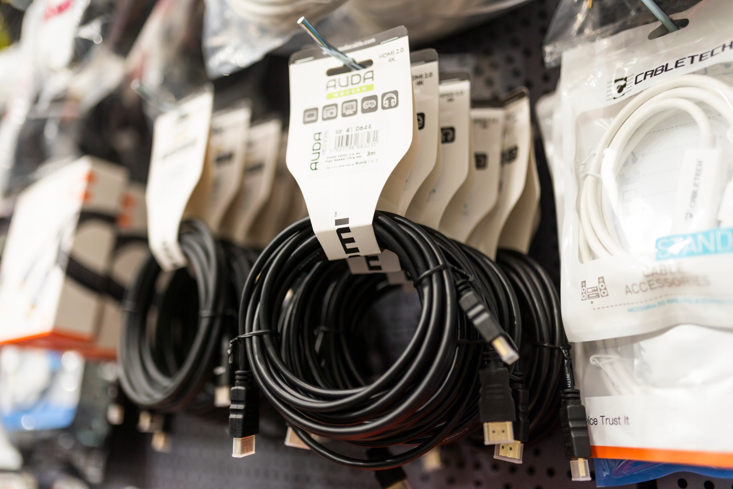 AUDA Modern Kabel Przewód HDMI 2.0 4K 60Hz 18Gbps UHD 3D High Speed 1,5m Model 41.0642