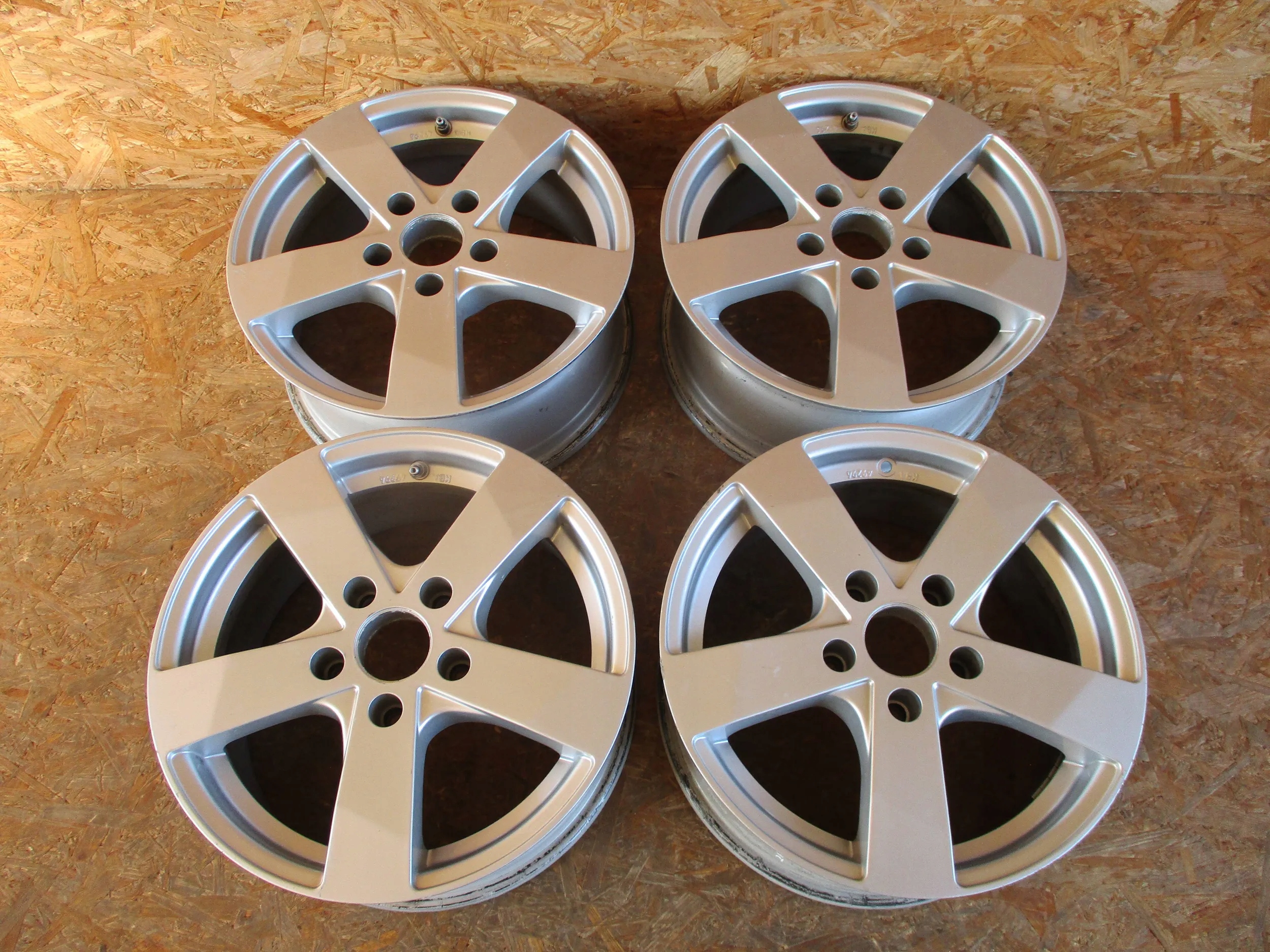 4X disc aluminium BMW 3 E90 7Jx16 ET43 5x120