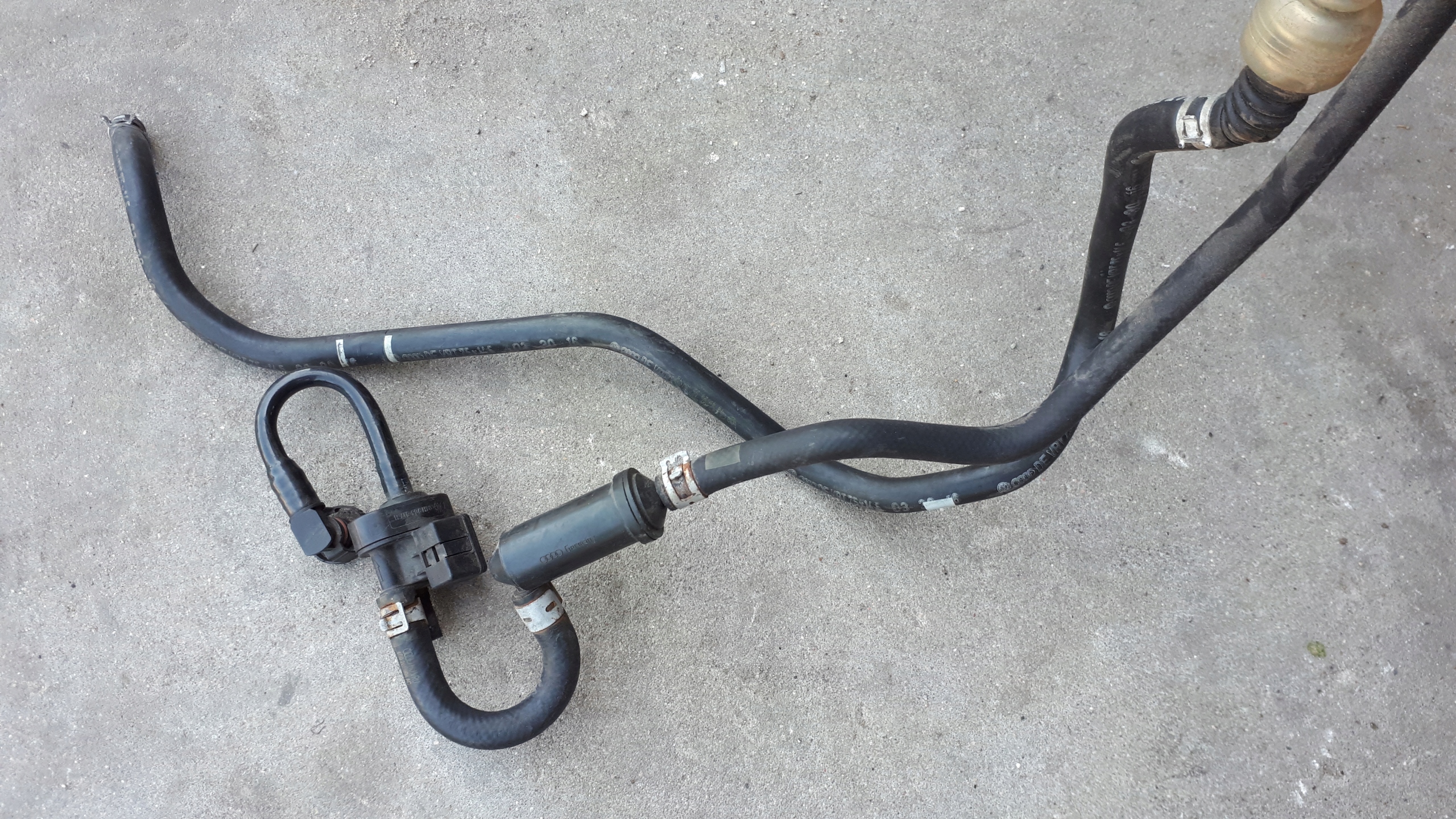 A6 C7 fuel line PALIWOWY des Bodens 3.0 TFSI A7