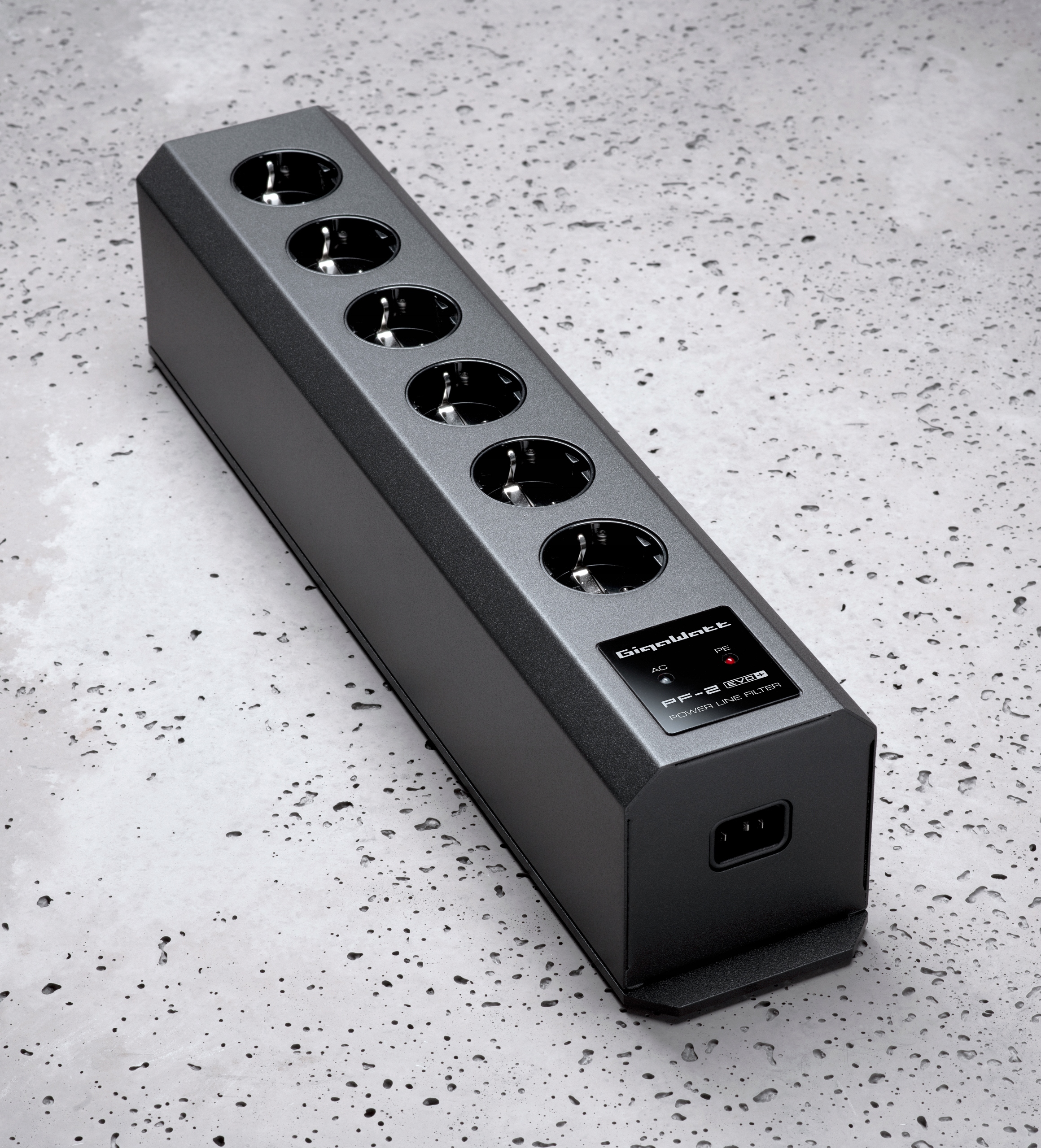 GigaWatt PF-2 Evo+ (LC-2 Evo 1.5m) Listwa zasilająca z kablem