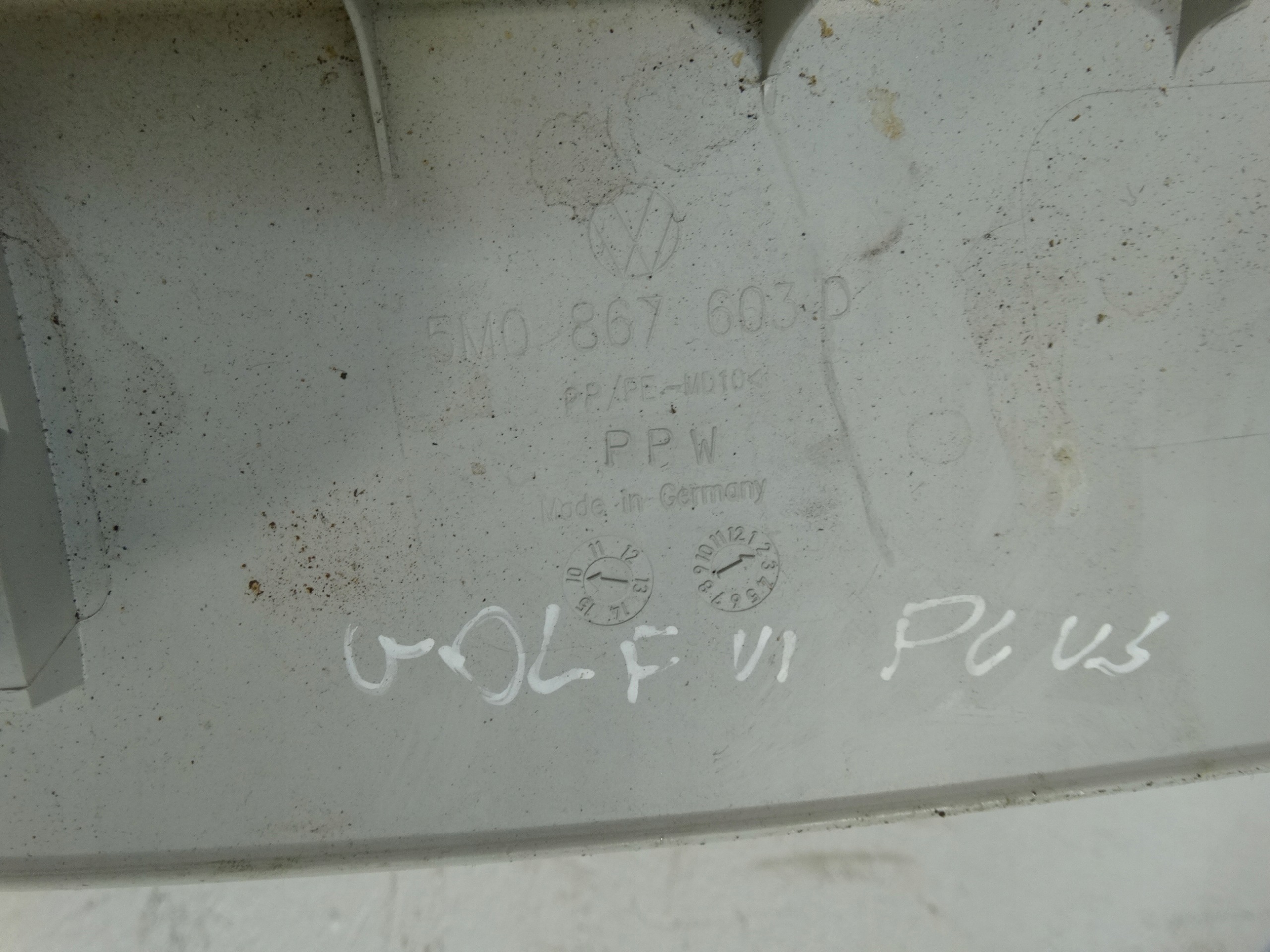 cover bonnet boot rear part VOLKSWAGEN GOLF VI plus 5M0867603D