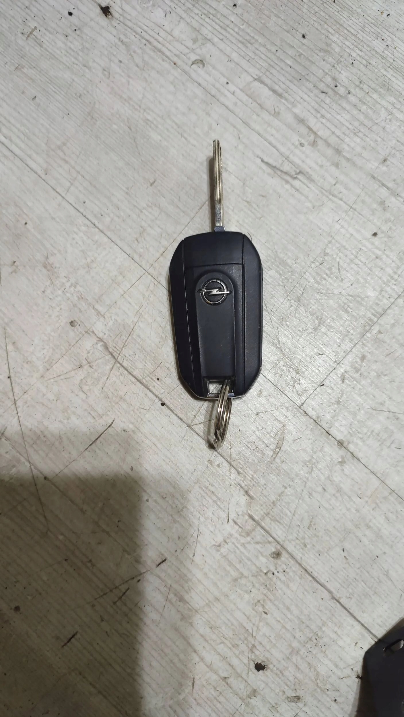 Opel Corsa F 2022 key pilot original