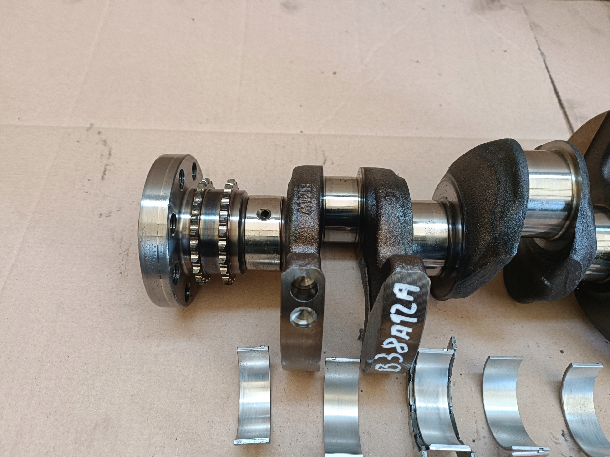 MINI B38A12A WAŁ KORBOWY 7643293 NOMINAŁ + PANEWKI Producent części Mini OE