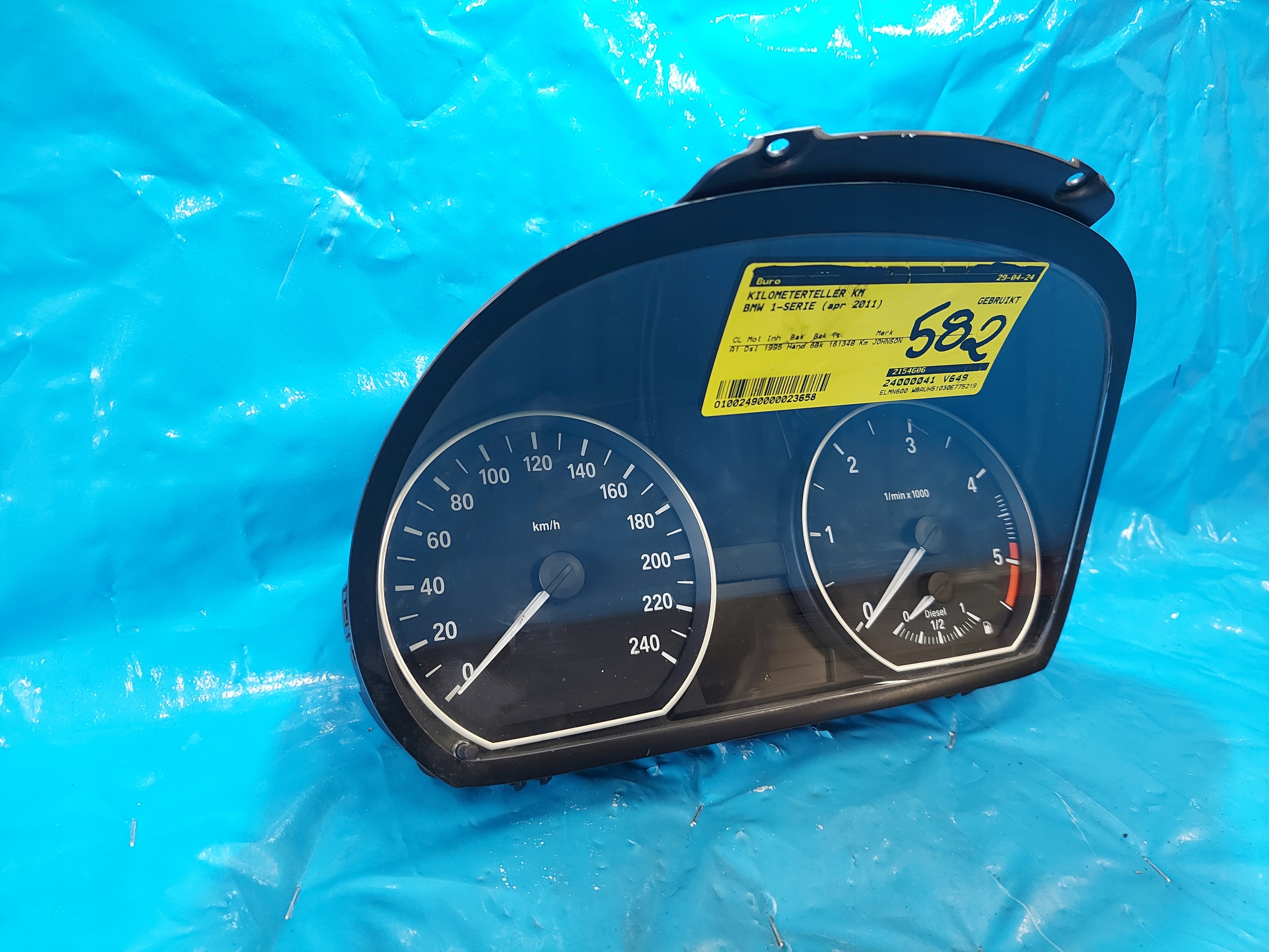 dials clock BMW 1 2011 R 2.0 TD 924233201