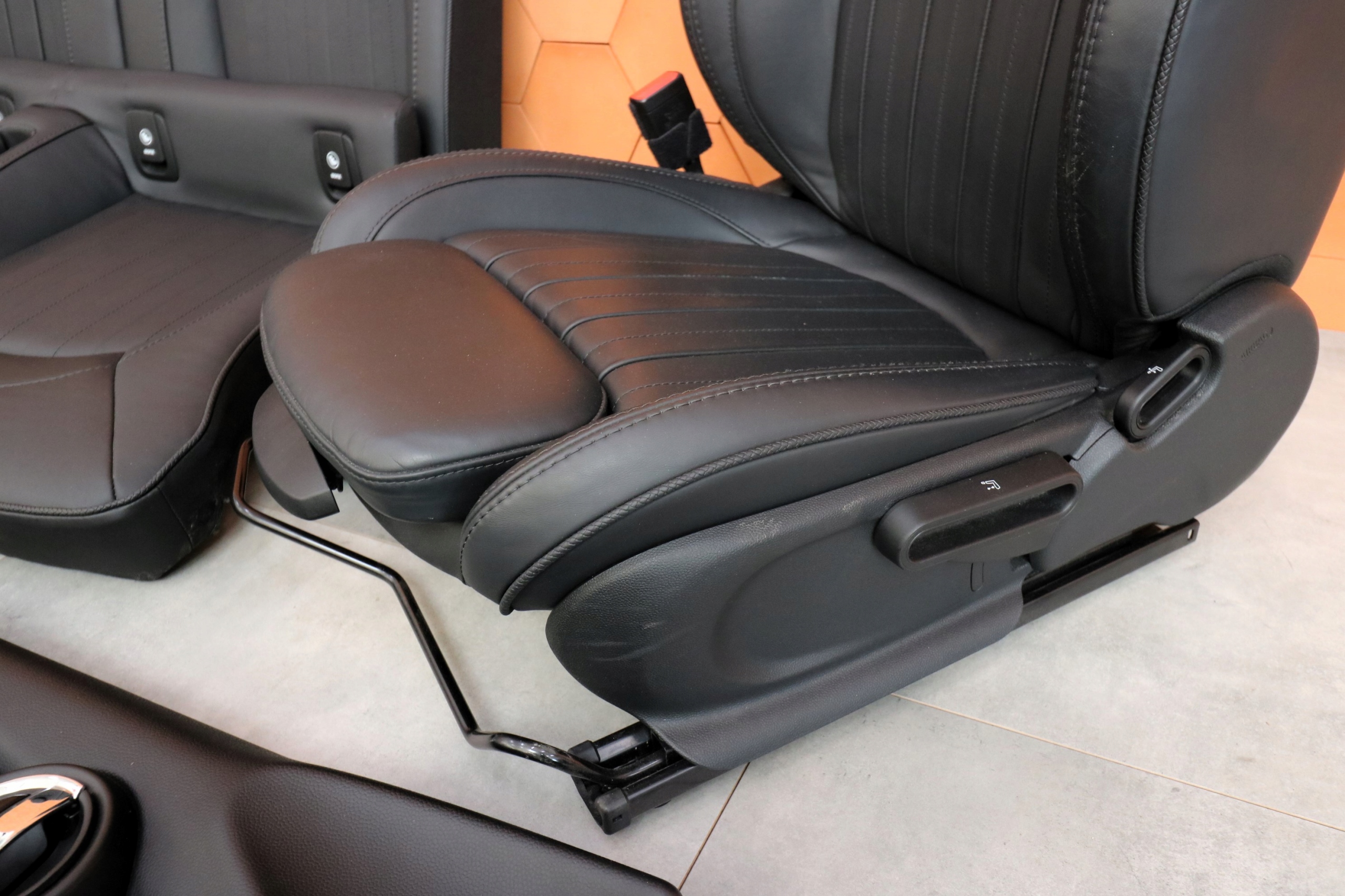 MINI F57 inner seats heated ISOFIX leather CARBON BLACK HARMAN
