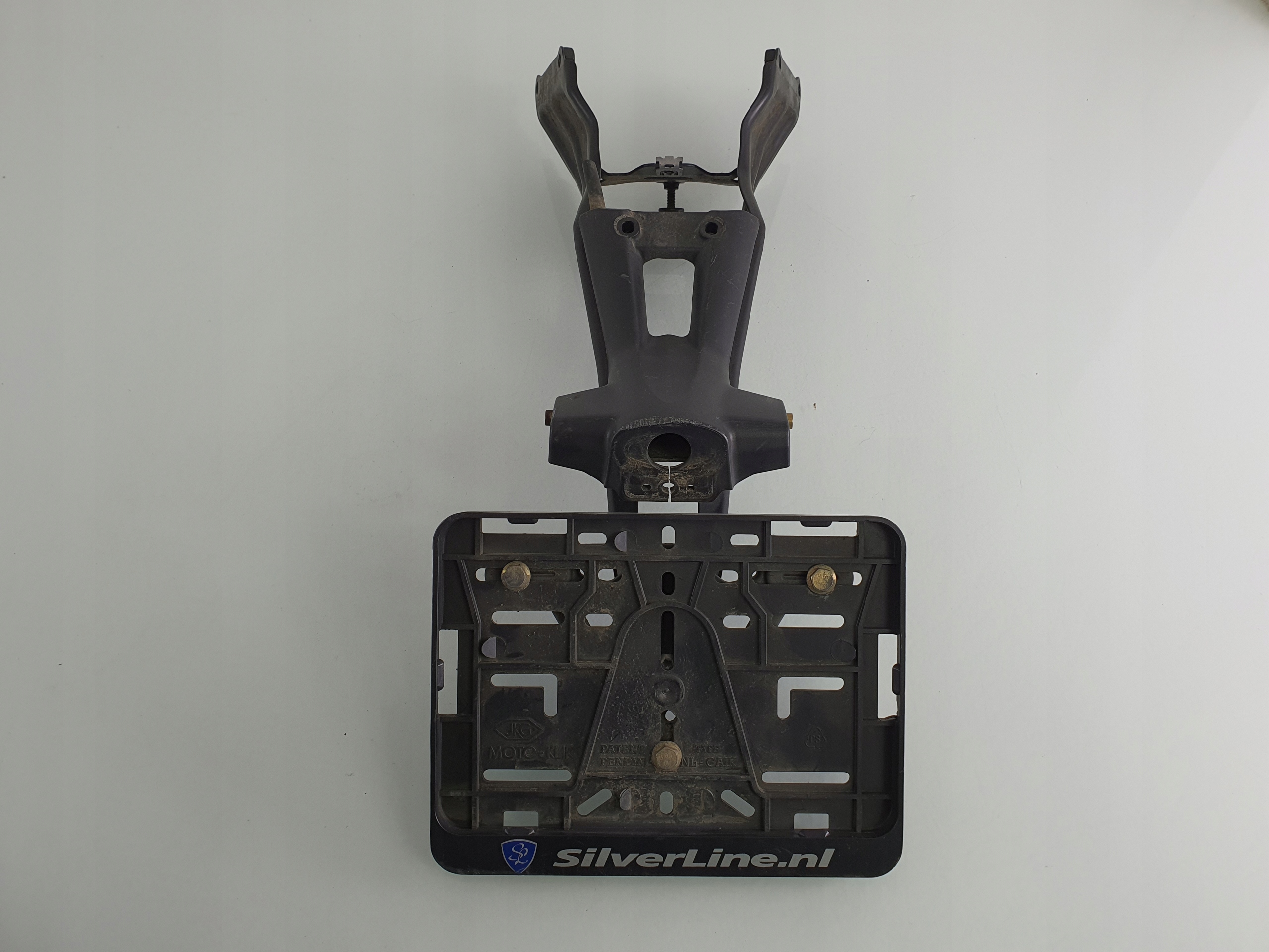 F46 TRIUMPH SPEED TRIPLE 1050 крепление пластины