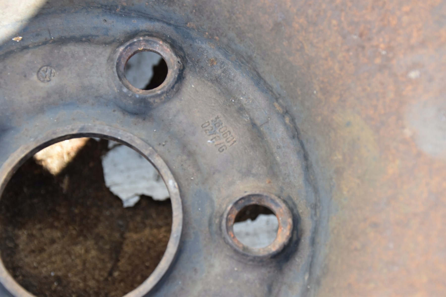 disk Stalowa VOLKSWAGEN 7" x 16" 5x112 ET37 3B0601027F