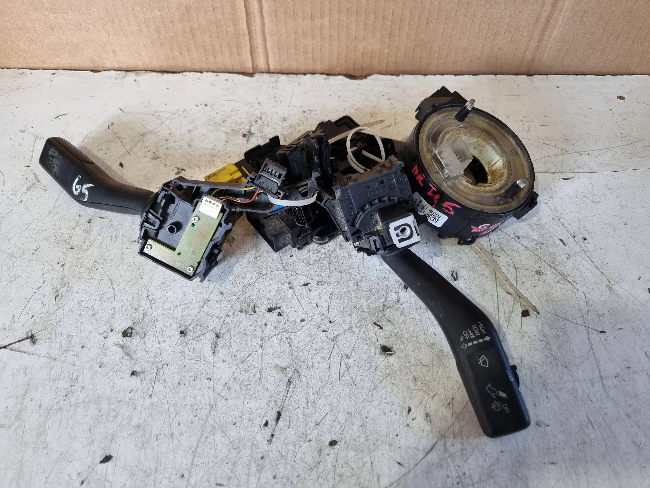 switch control ring sensor steering 1k0953549BE JETTA 5 GOLF V