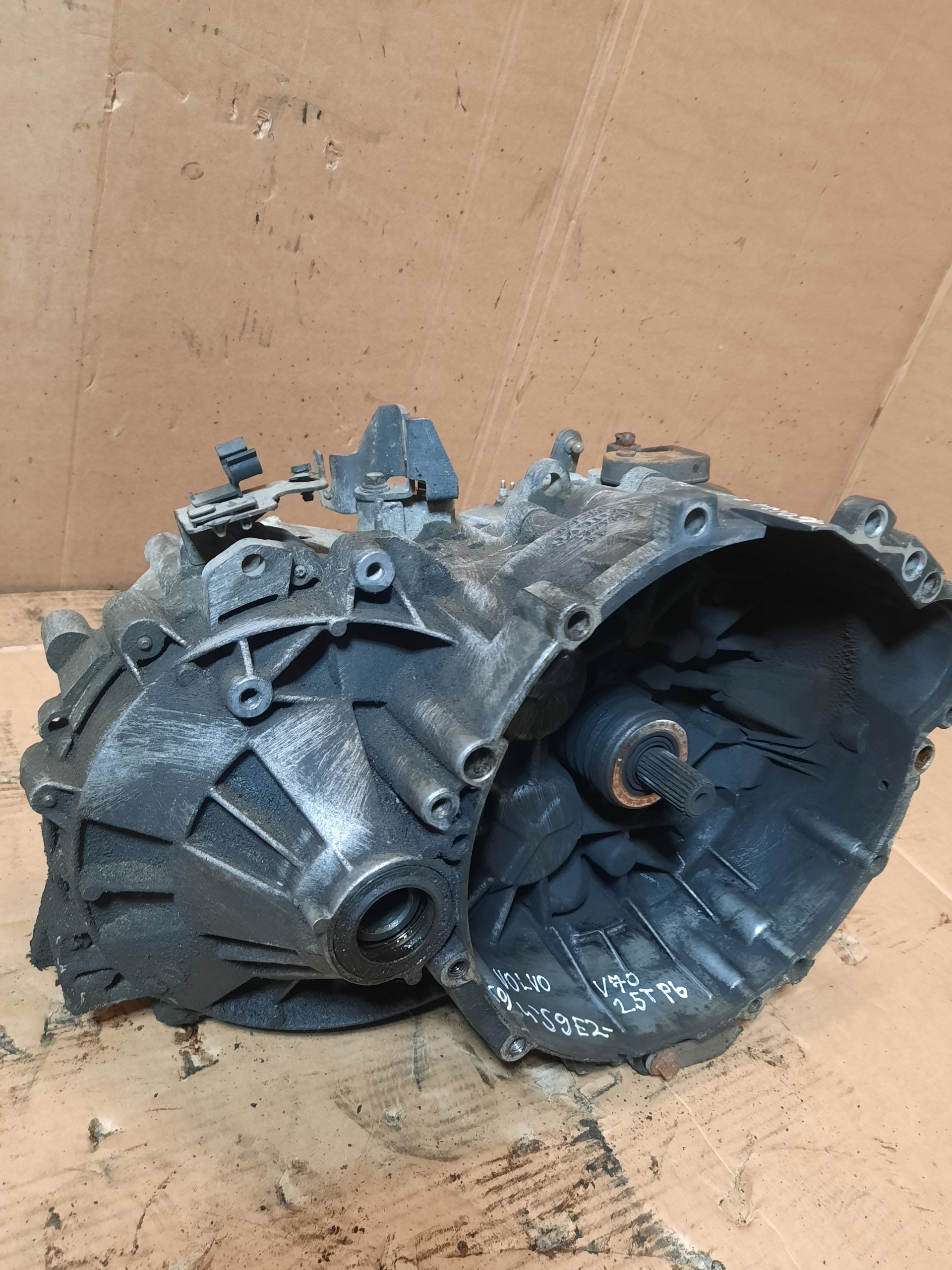 Volvo V70 2.5T OE 1023678 /1023746 Getriebe