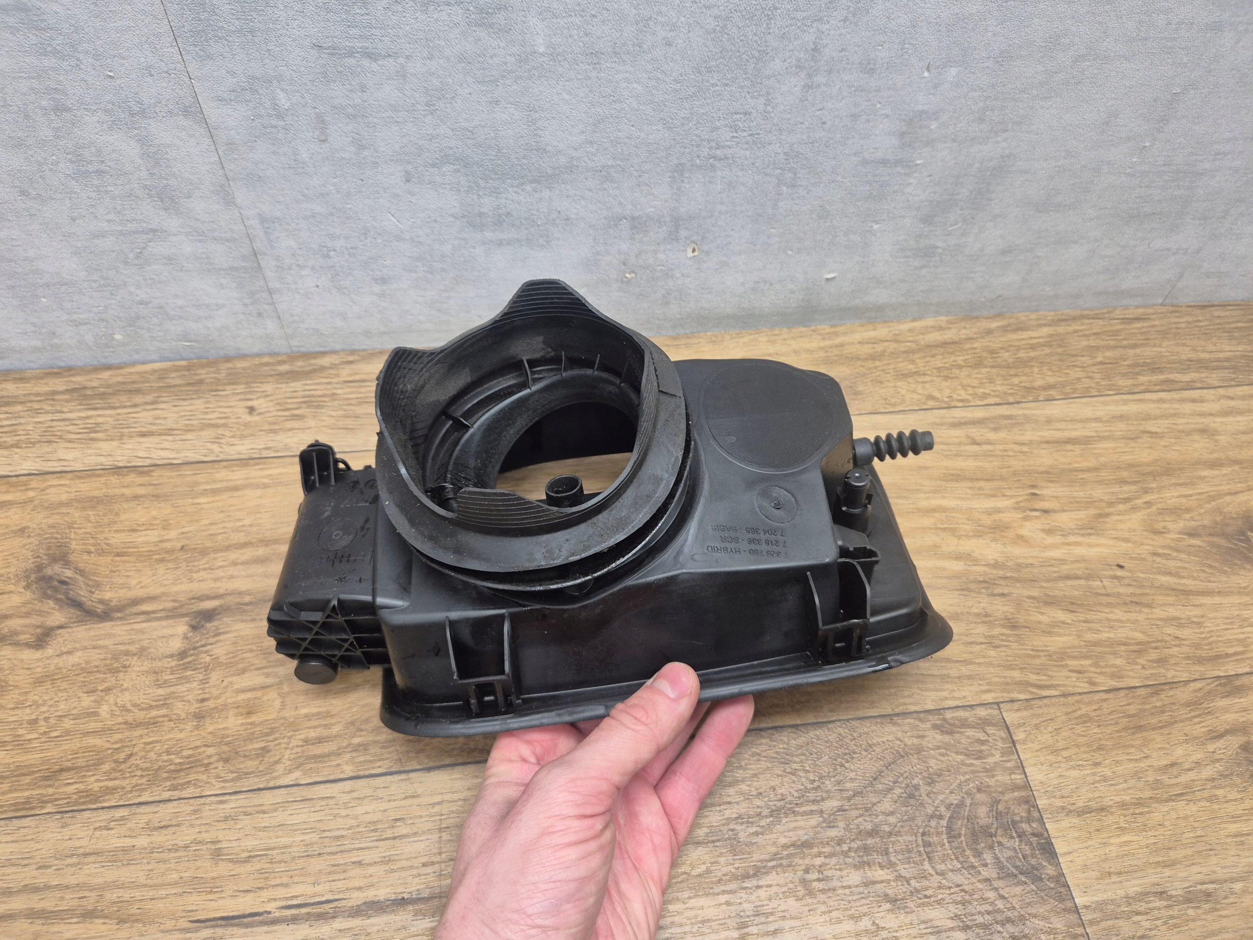 BMW 5 F10 KLAPKA Tankklappe Gestänge Blende Abdeckung Abdeckung 7204365