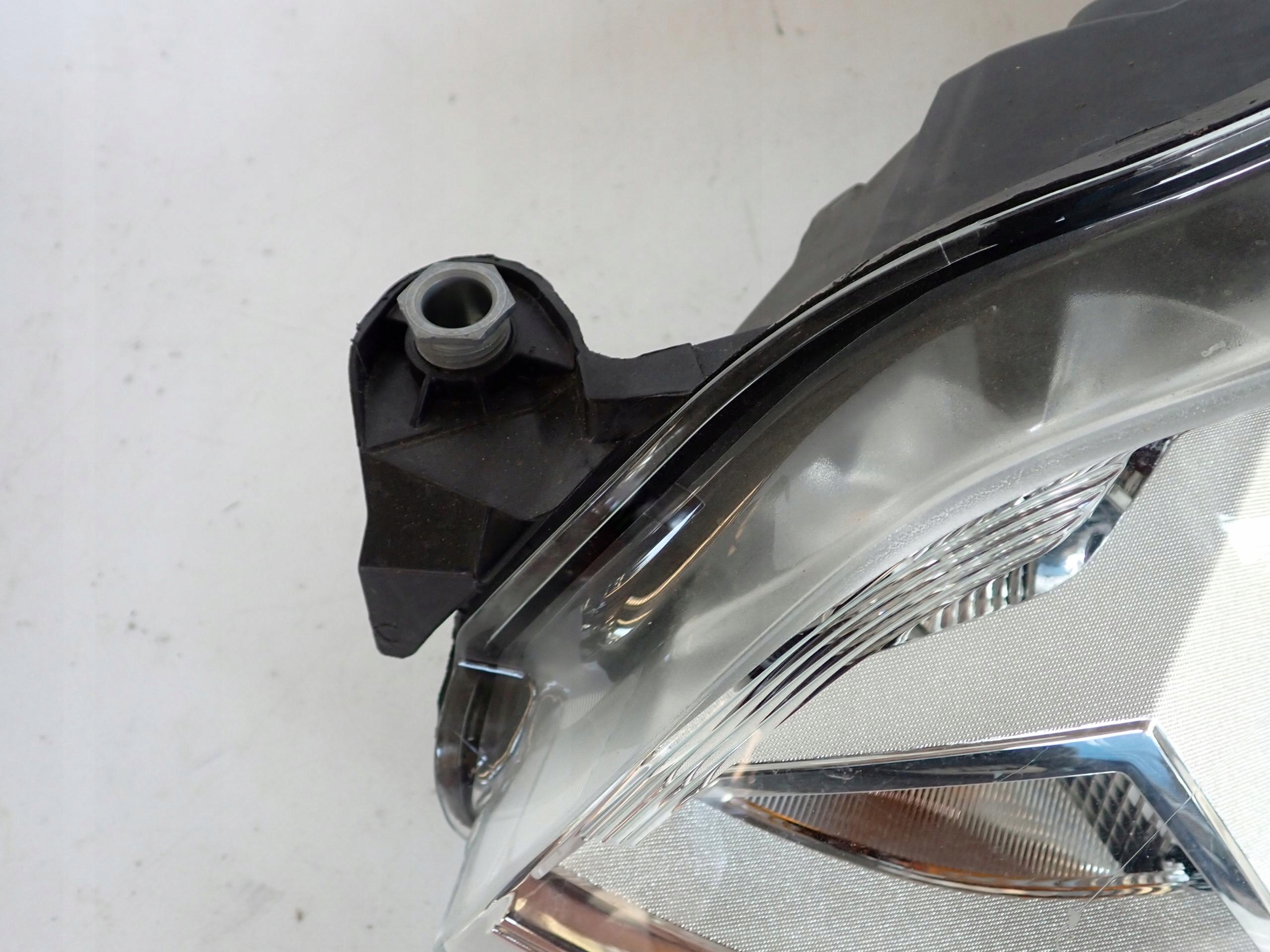 VW UP 1S LIFT 17- light left front front