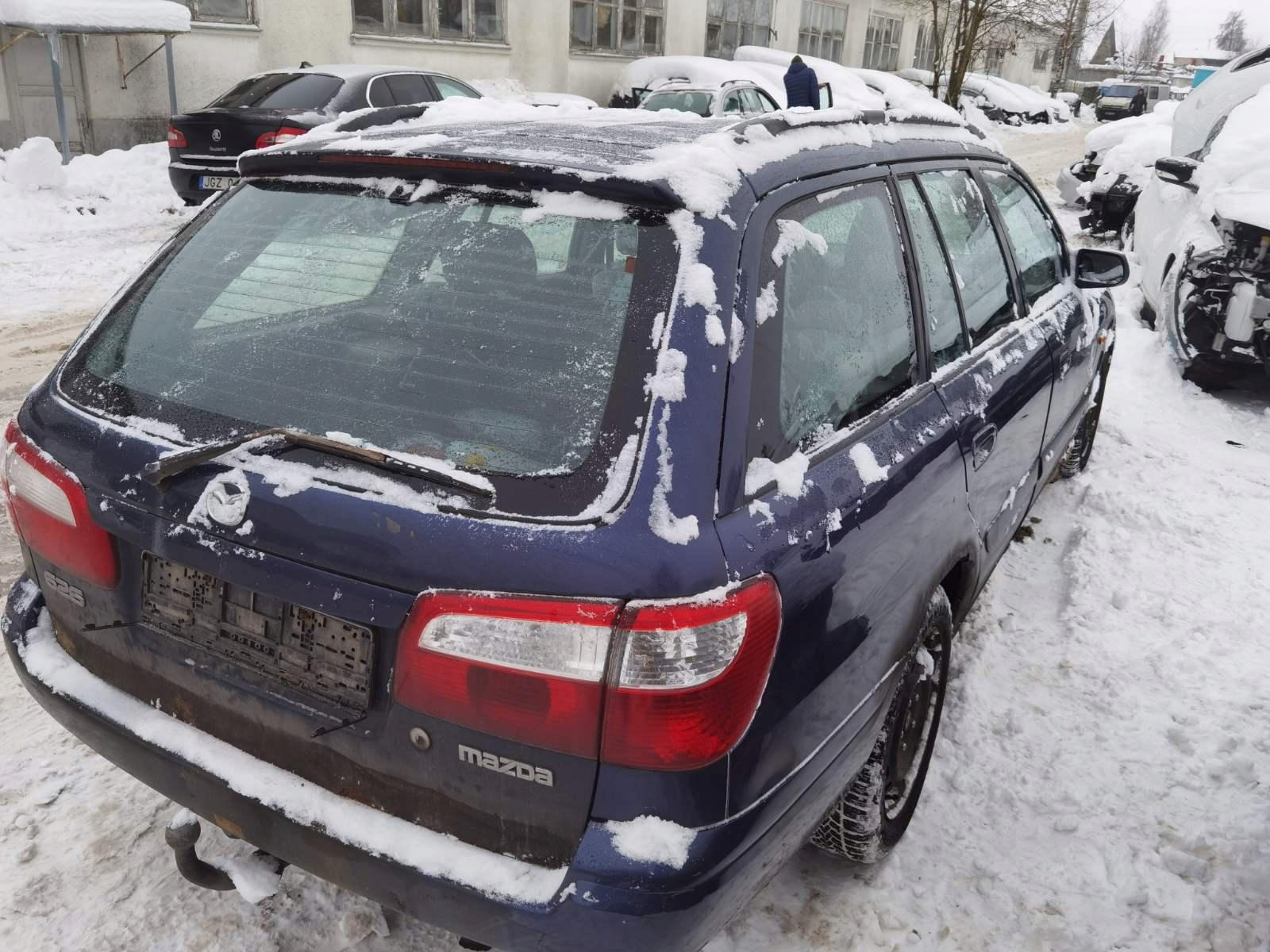 mazda 626 петля передних Двери - Передний 2001 2.0л