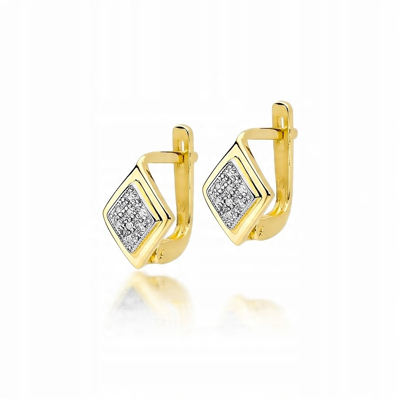 

Złote kolczyki z brylantami 0,08 ct