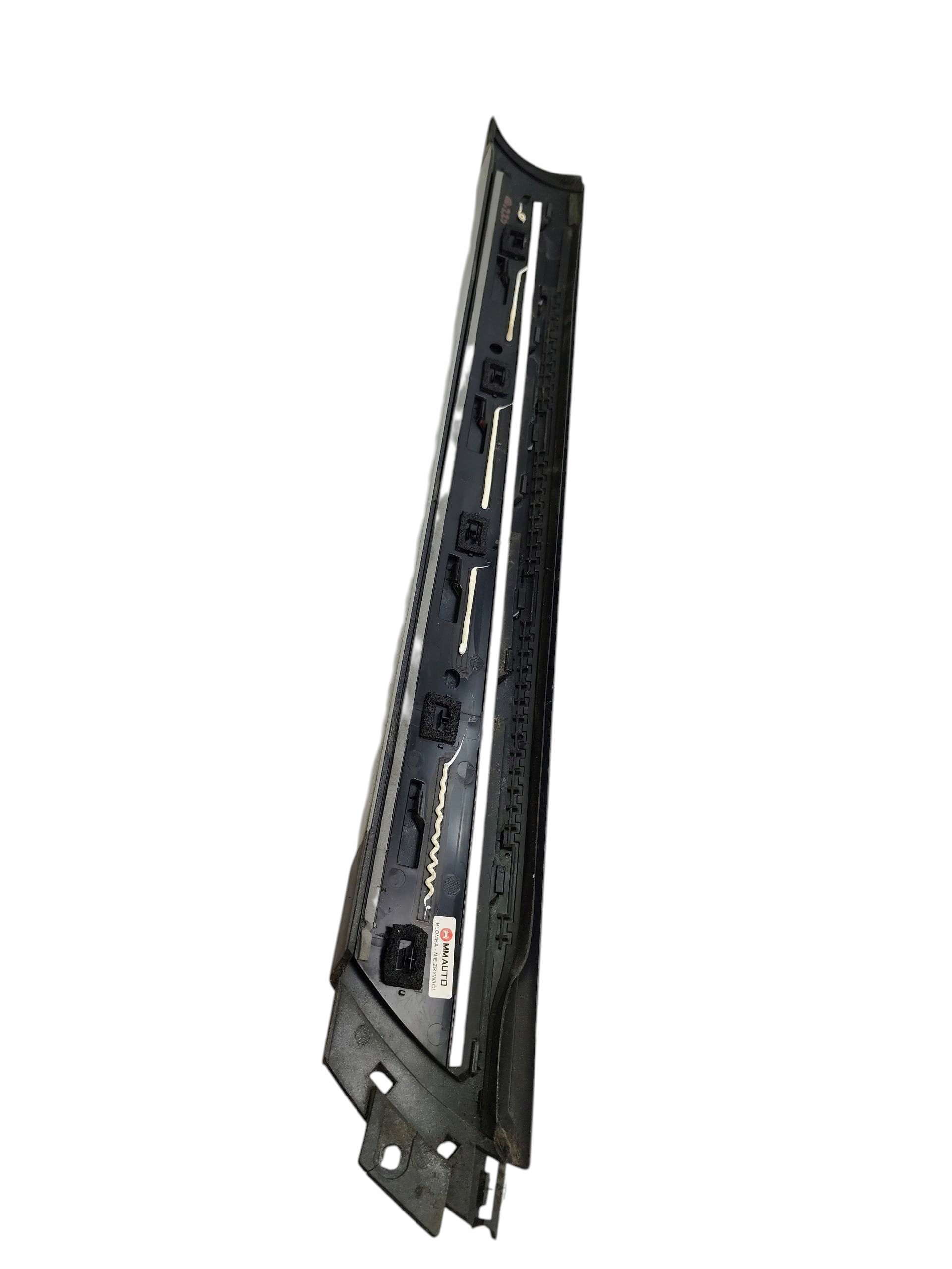 moulding pillar trim left front LAND ROVER DEFENDER II L663