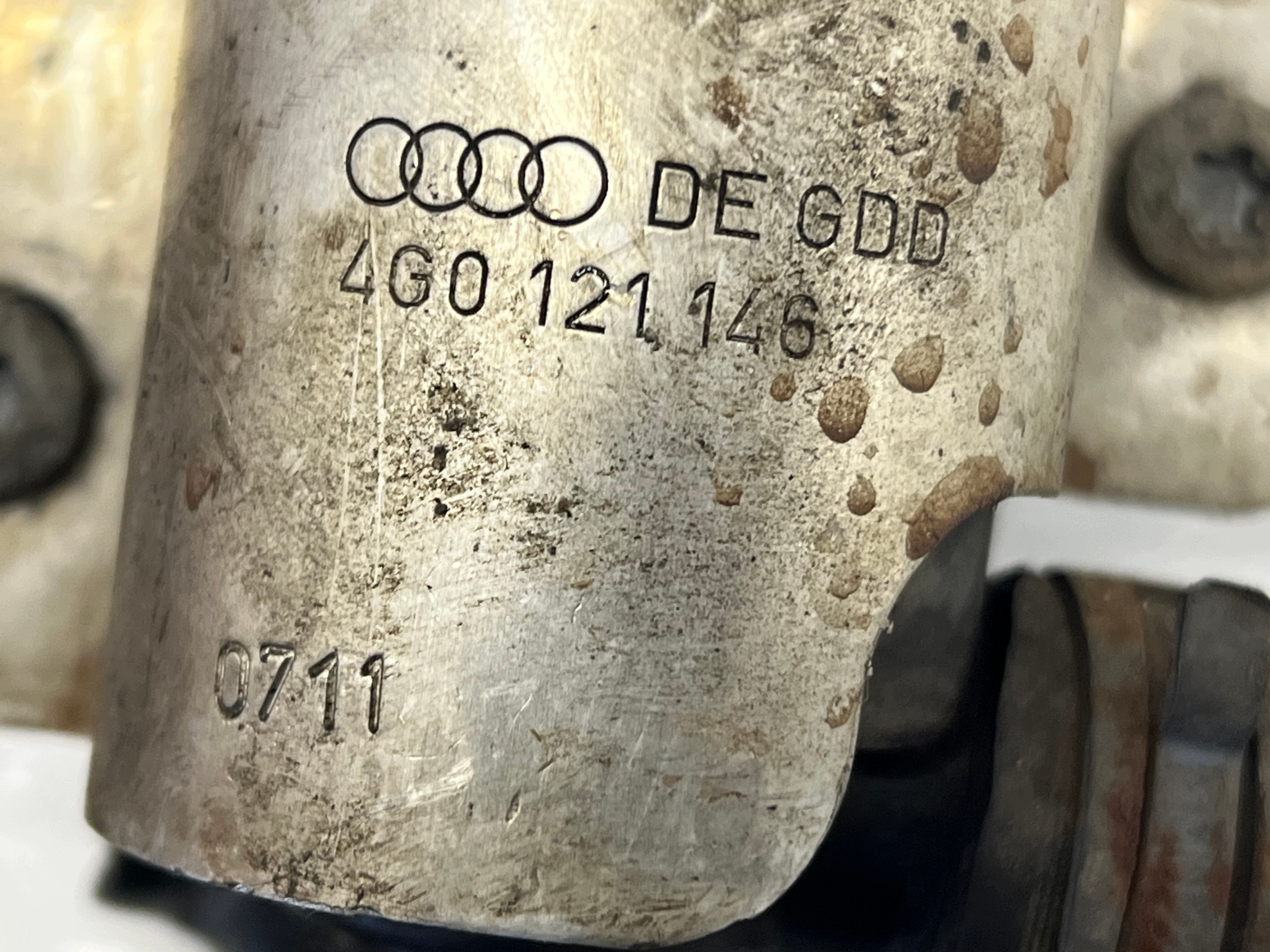 dodatna pumpa cirkulacije vode Audi A6 C7 A7 4G8 4H0121671D