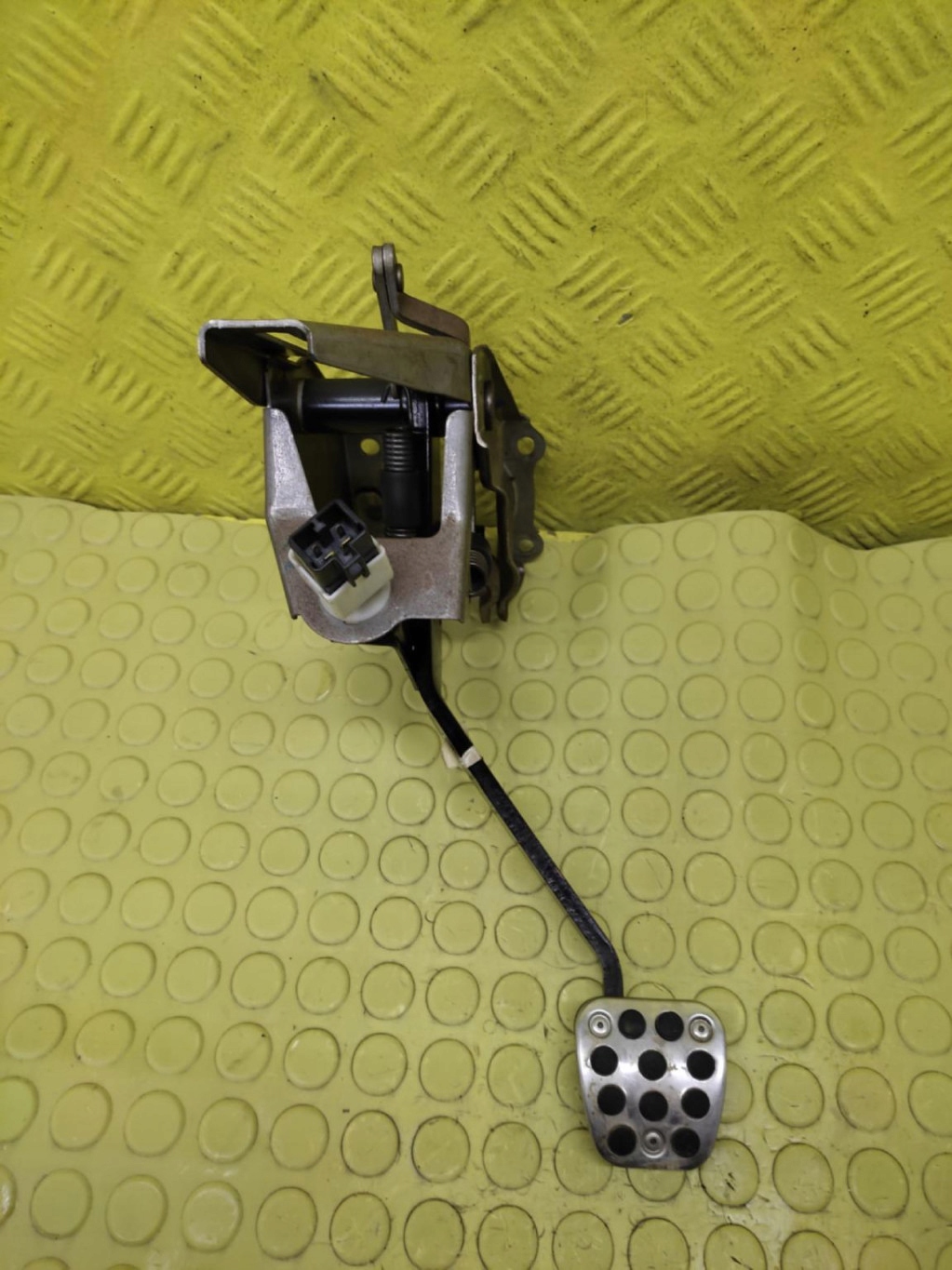 HONDA CIVIC VIII UFO PEDAL Bremse