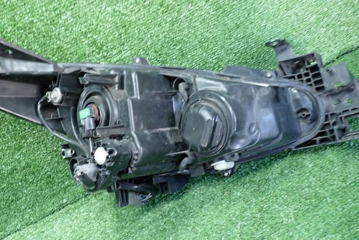 MAZDA 3 lens 13-17 reflektor left light left