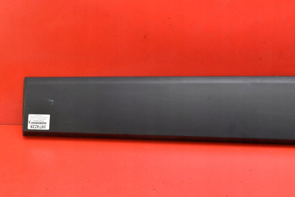 moulding side left black 768556674R RENAULT TRAFIC 3 III 14-21